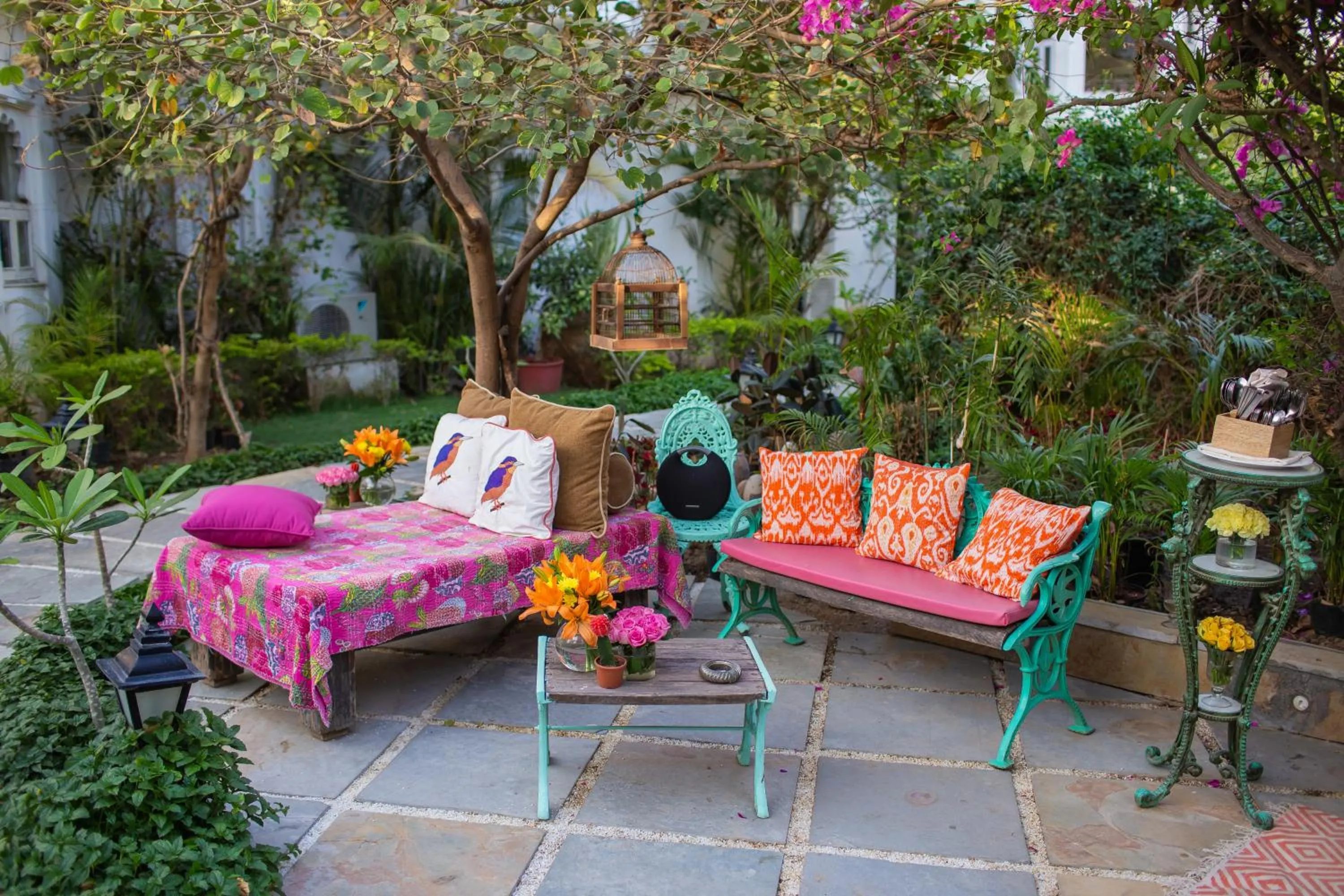 Seating area in Hotel Udai Kothi