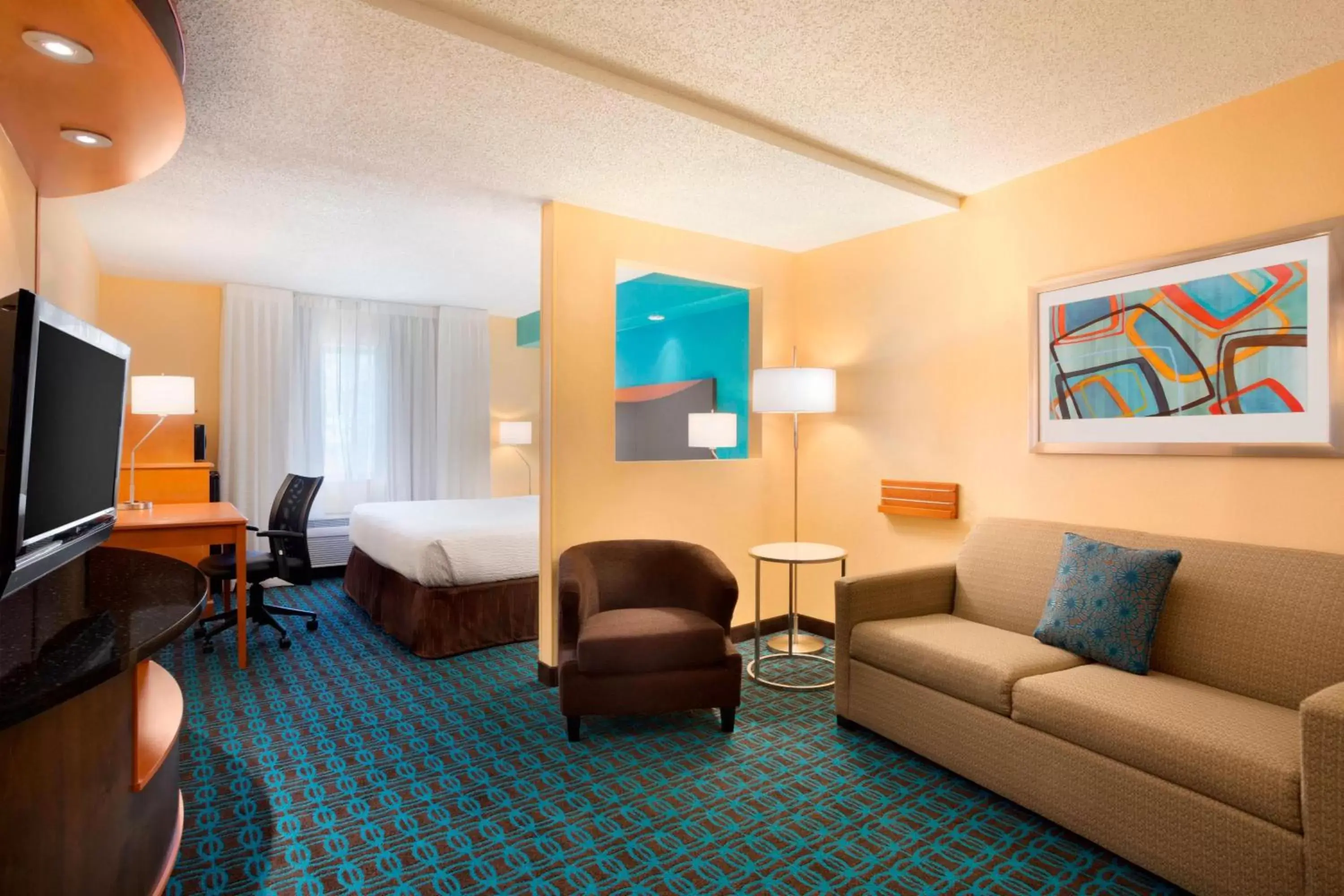 Photo of the whole room, Seating Area in Fairfield Inn & Suites Fort Worth University Drive