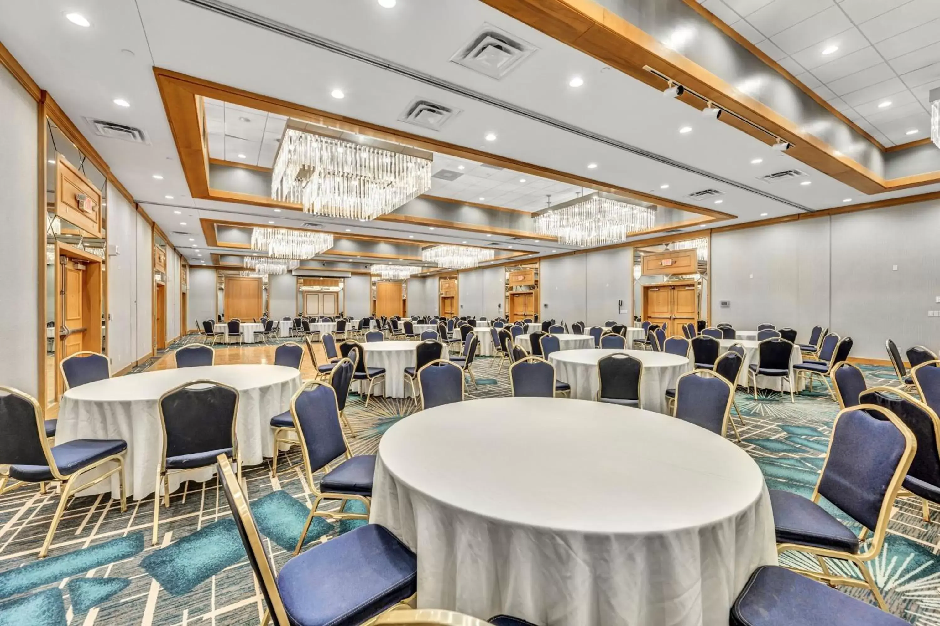 Meeting/conference room in Delta Hotels by Marriott Racine