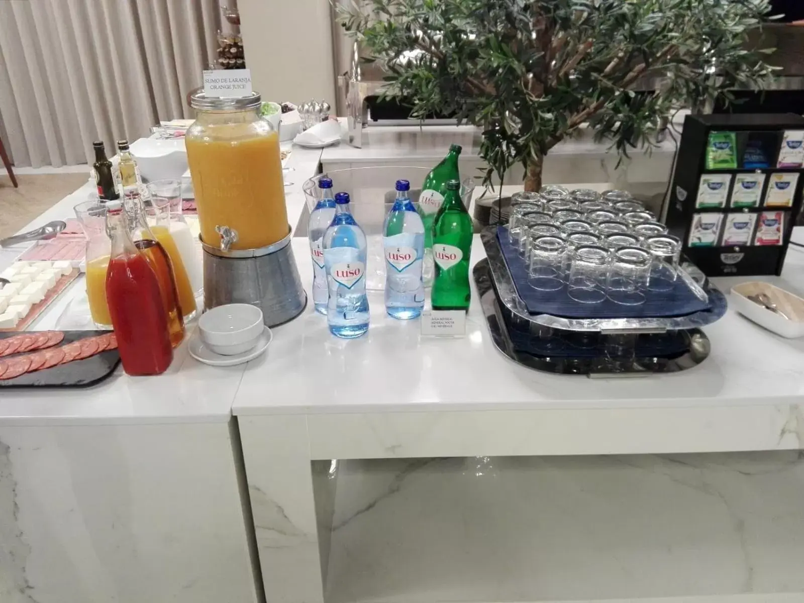 Buffet breakfast in Melia Setubal