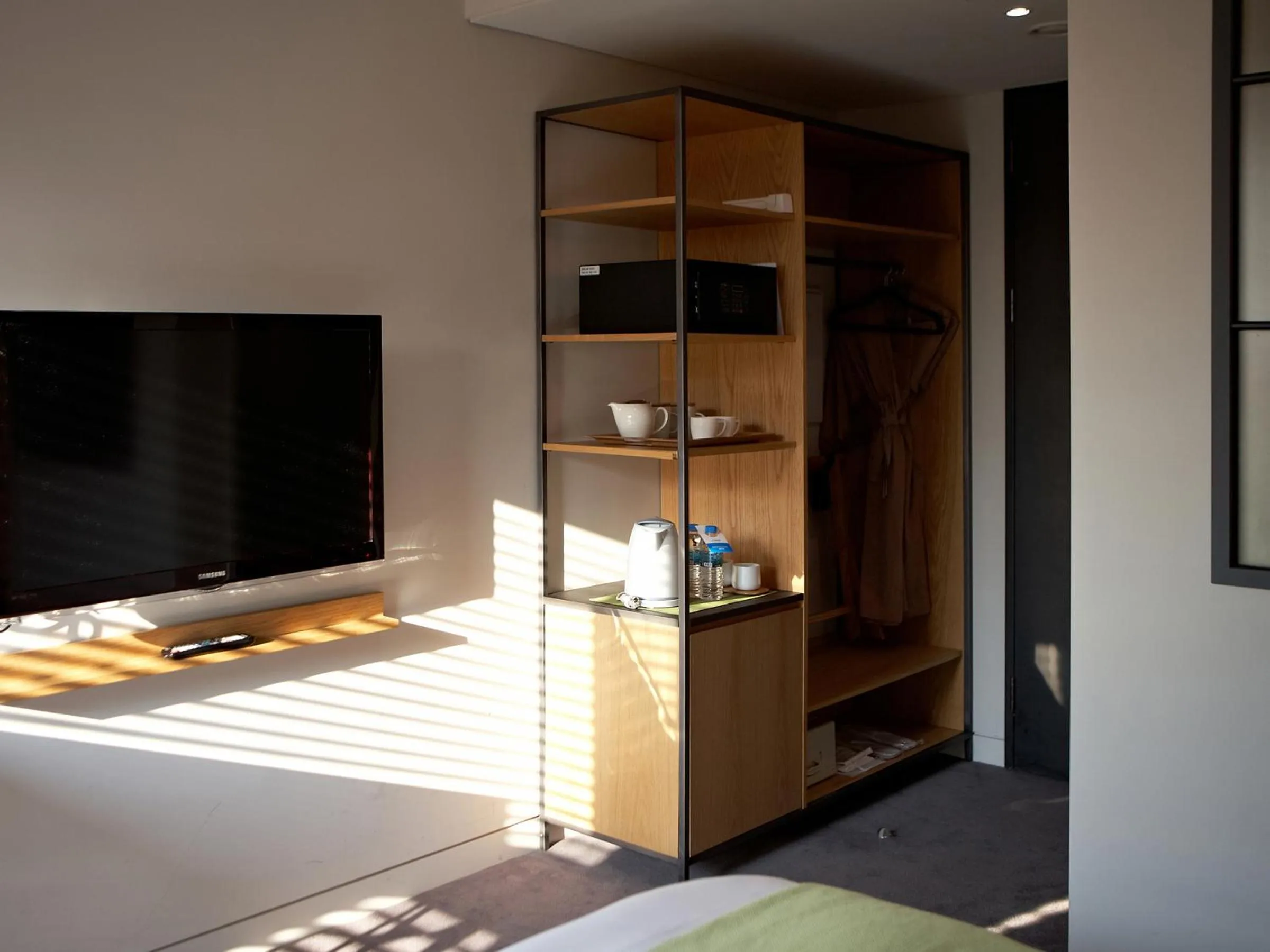 TV and multimedia, Bed in La Casa Hotel Seoul