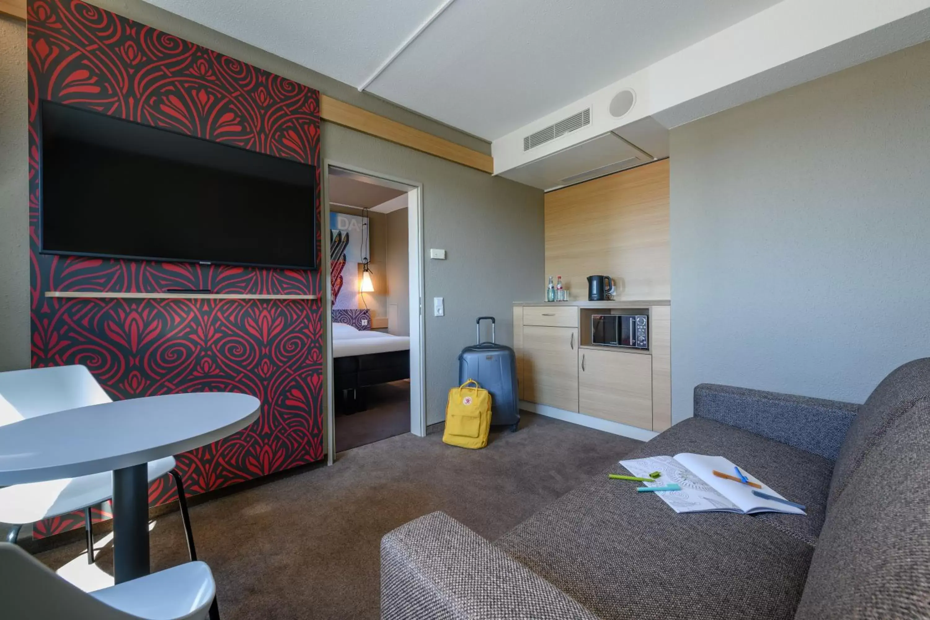 Living room in T H E Darmstadt Living room in T H E Darmstadt