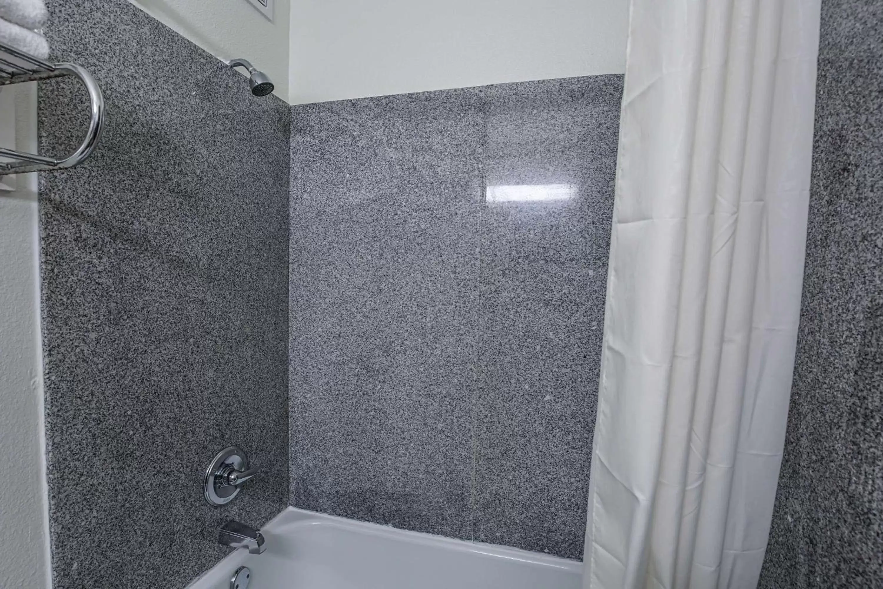 Shower, Bathroom in Motel 6-Pasadena, TX