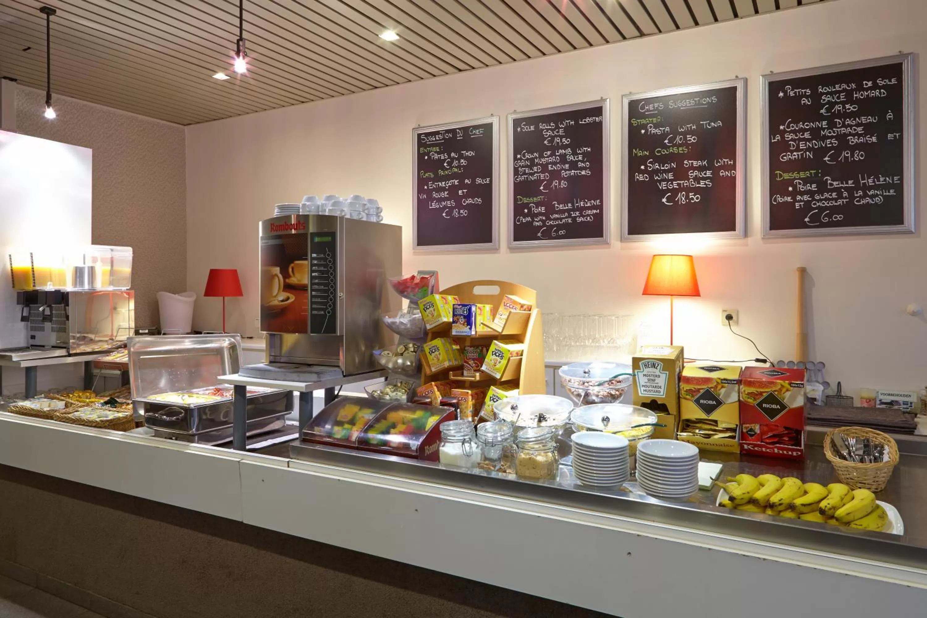 Restaurant/places to eat in Vivaldi Hotel