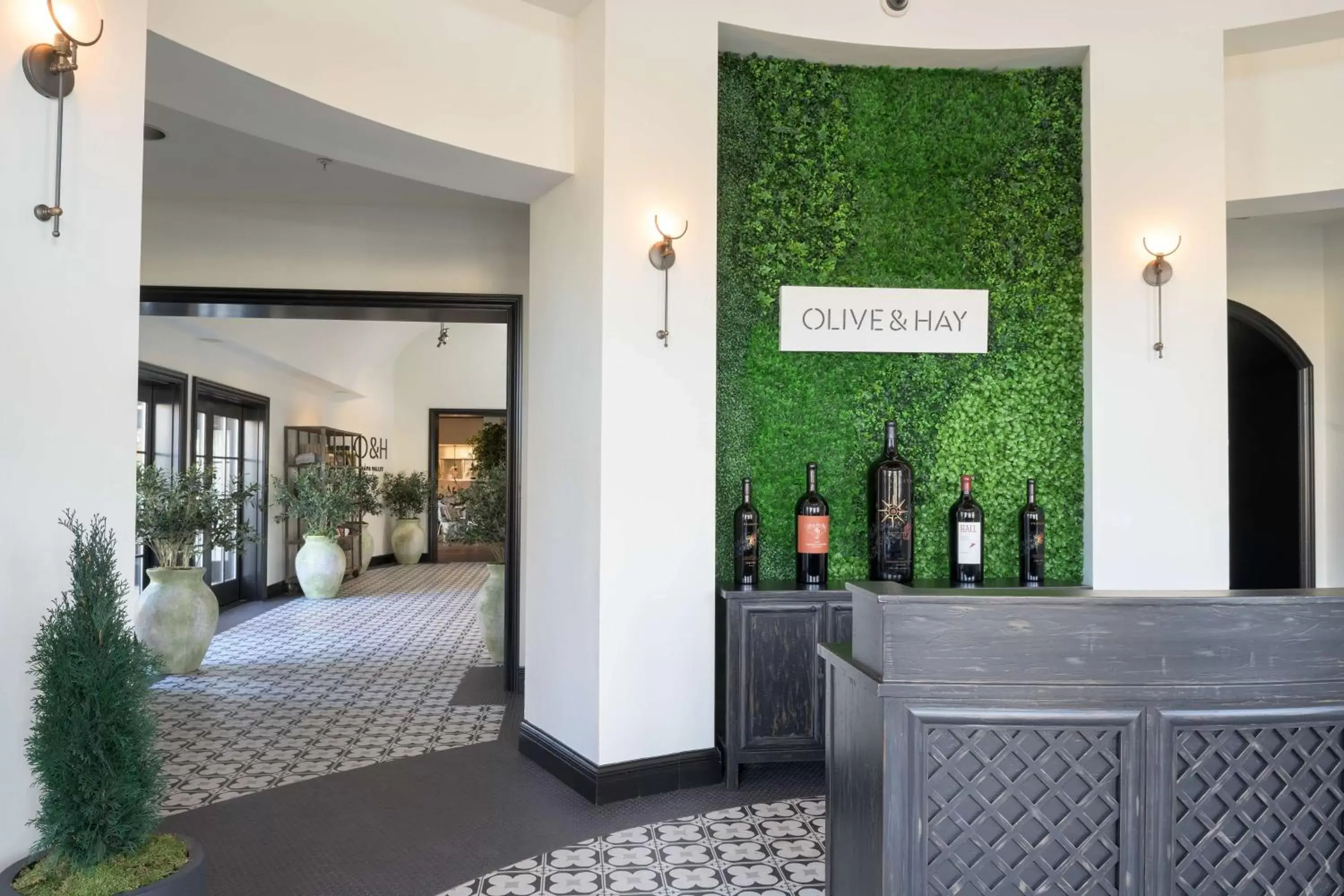 Restaurant/places to eat, Lobby/Reception in Grand Reserve at The Meritage