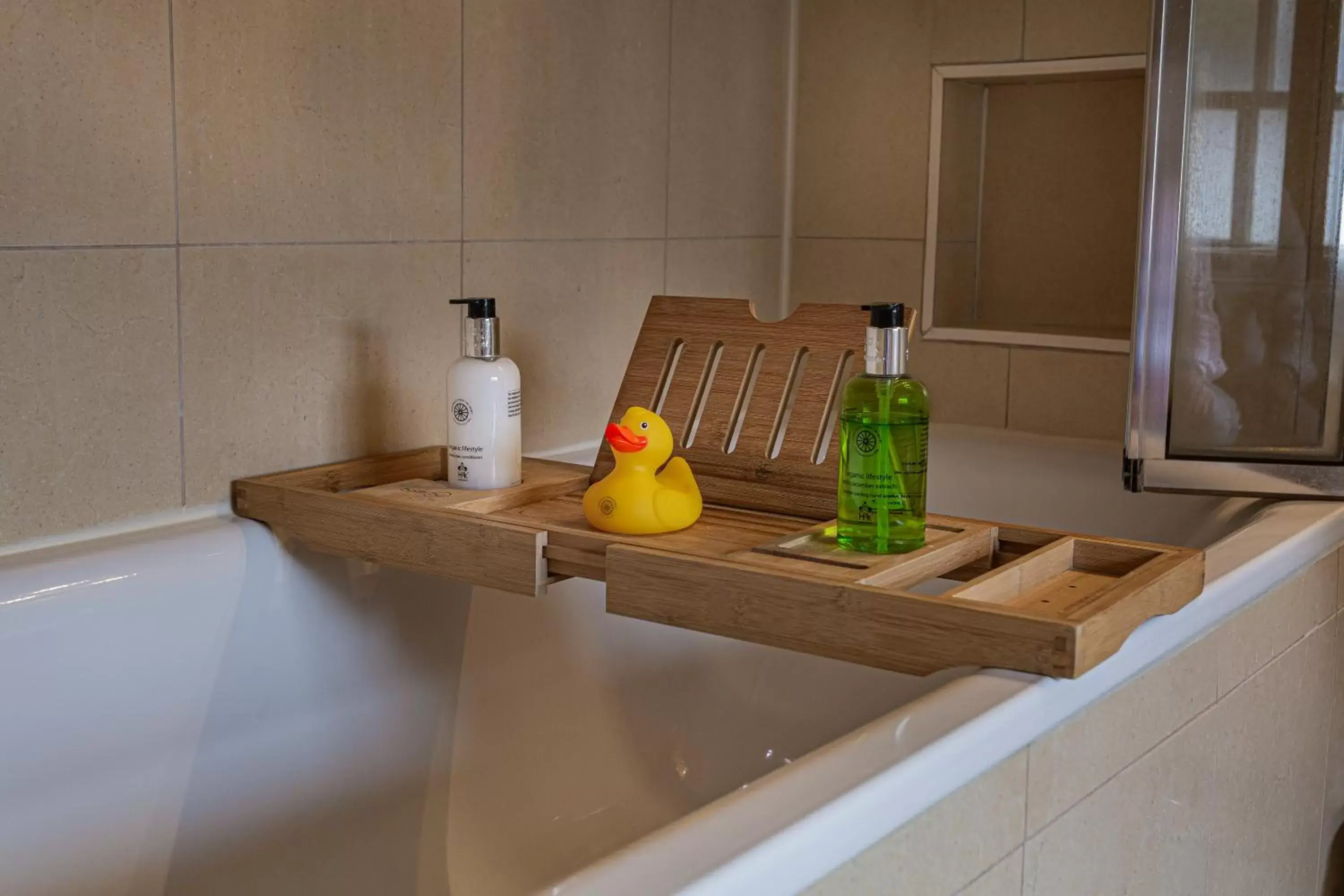 Bathroom in The White Horse Hotel, Romsey, Hampshire