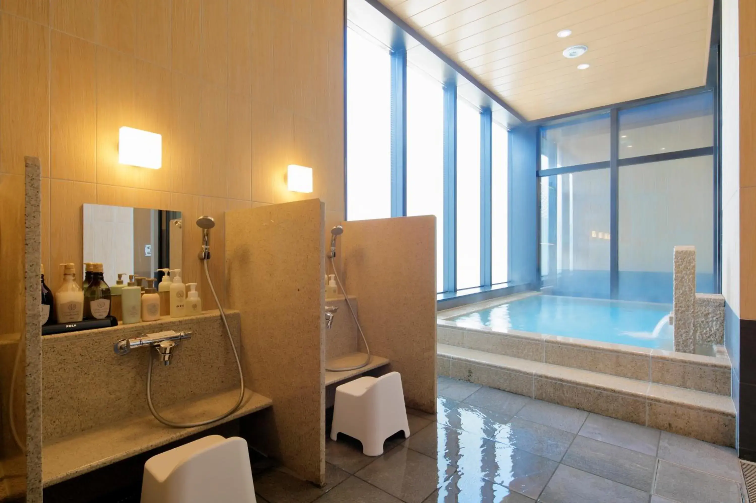 Public Bath, Bathroom in Candeo Hotels Tokyo Shimbashi