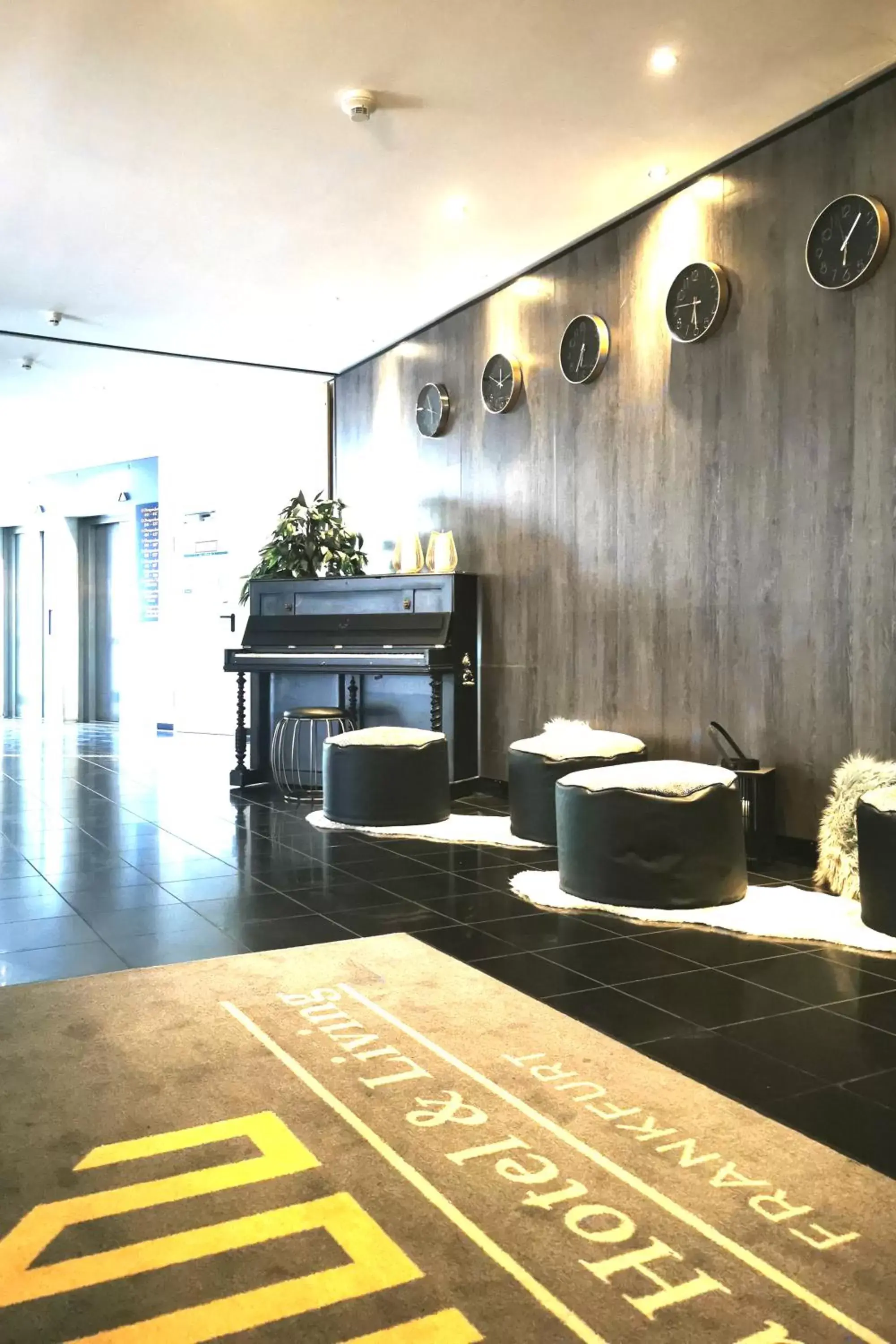 Lobby or reception, Lobby/Reception in Plaza Hotel & Living Frankfurt