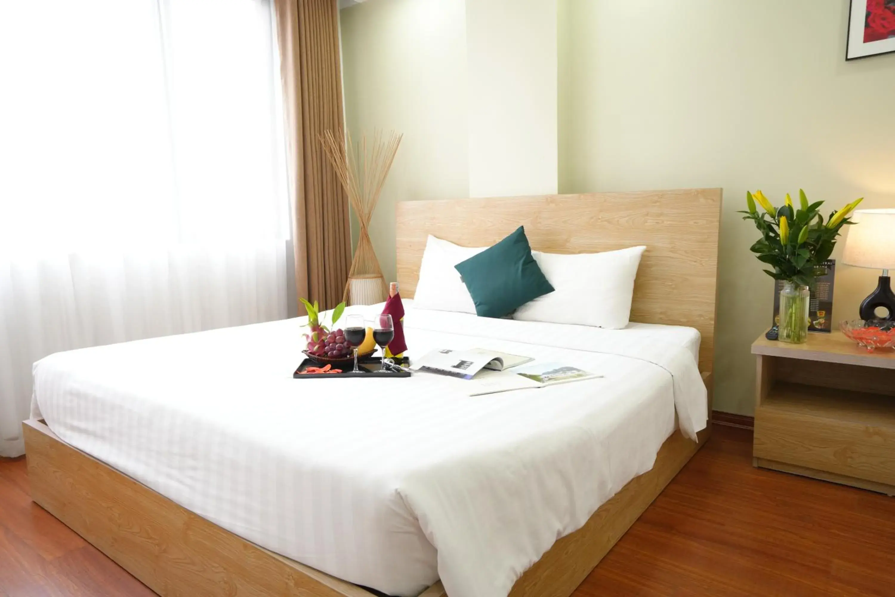 Bedroom, Bed in Valley Hotel &Travel