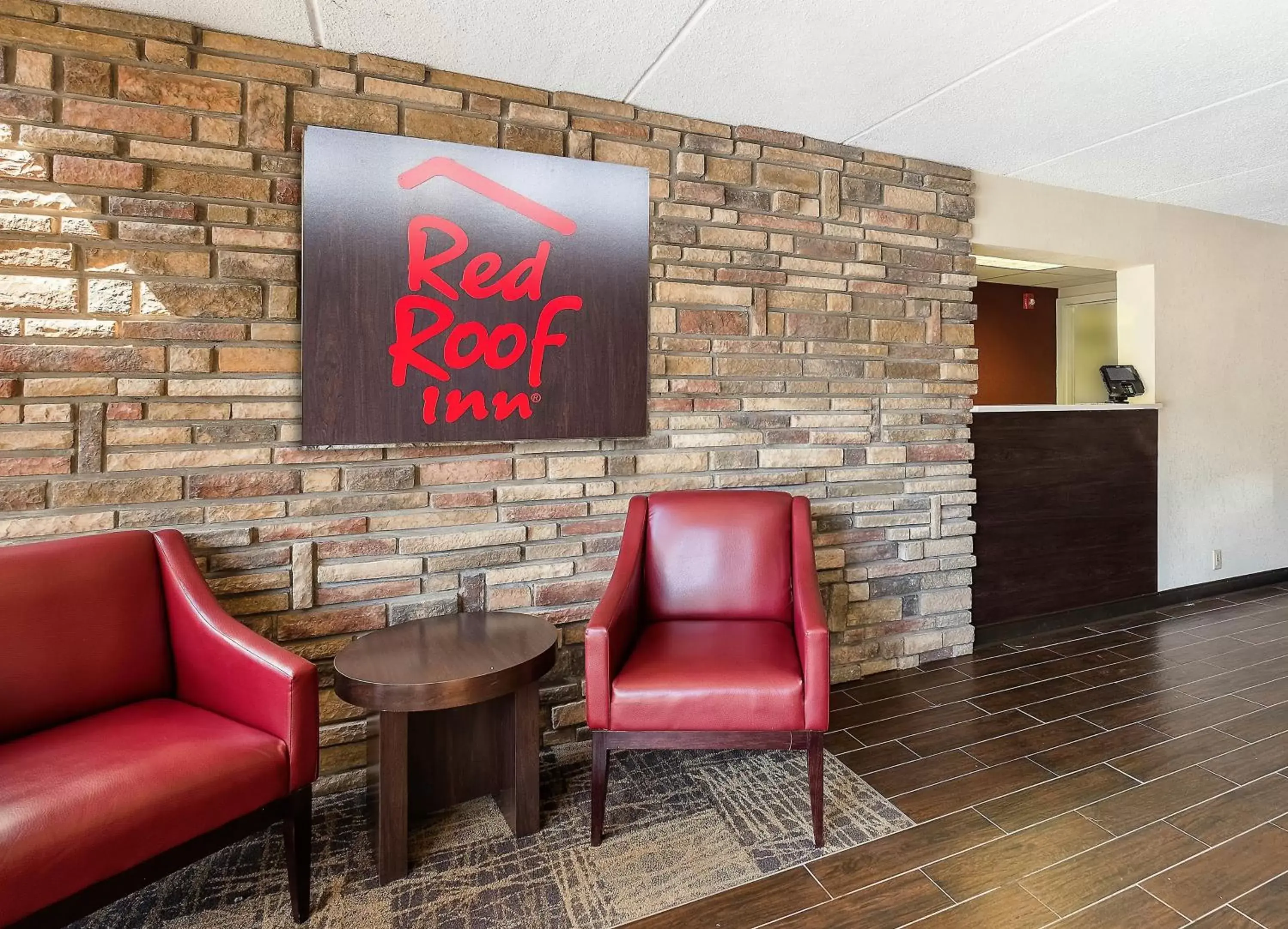 Lobby or reception in Red Roof Inn Cortland