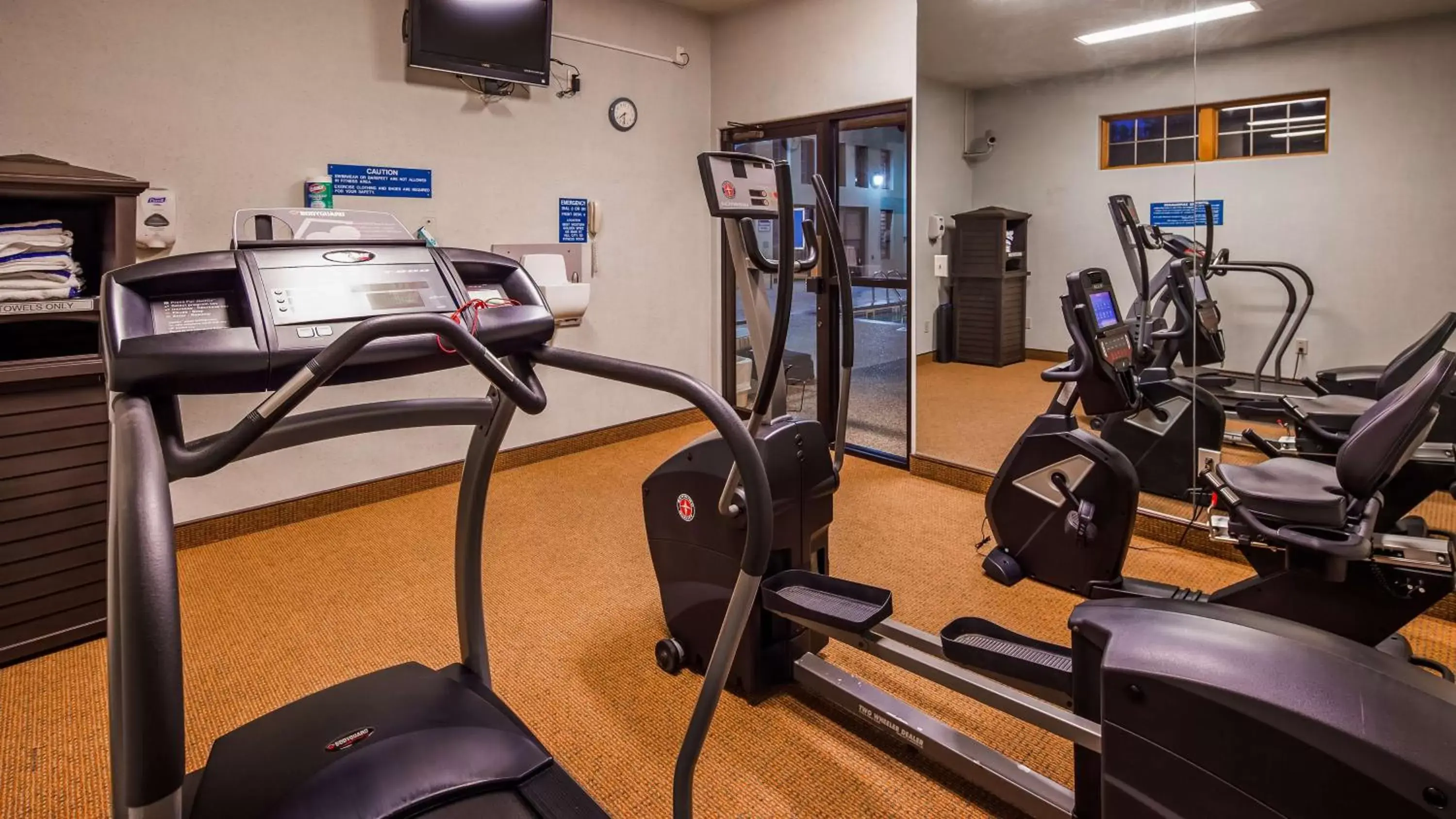 Fitness centre/facilities, Fitness Center/Facilities in Best Western Golden Spike Inn & Suites