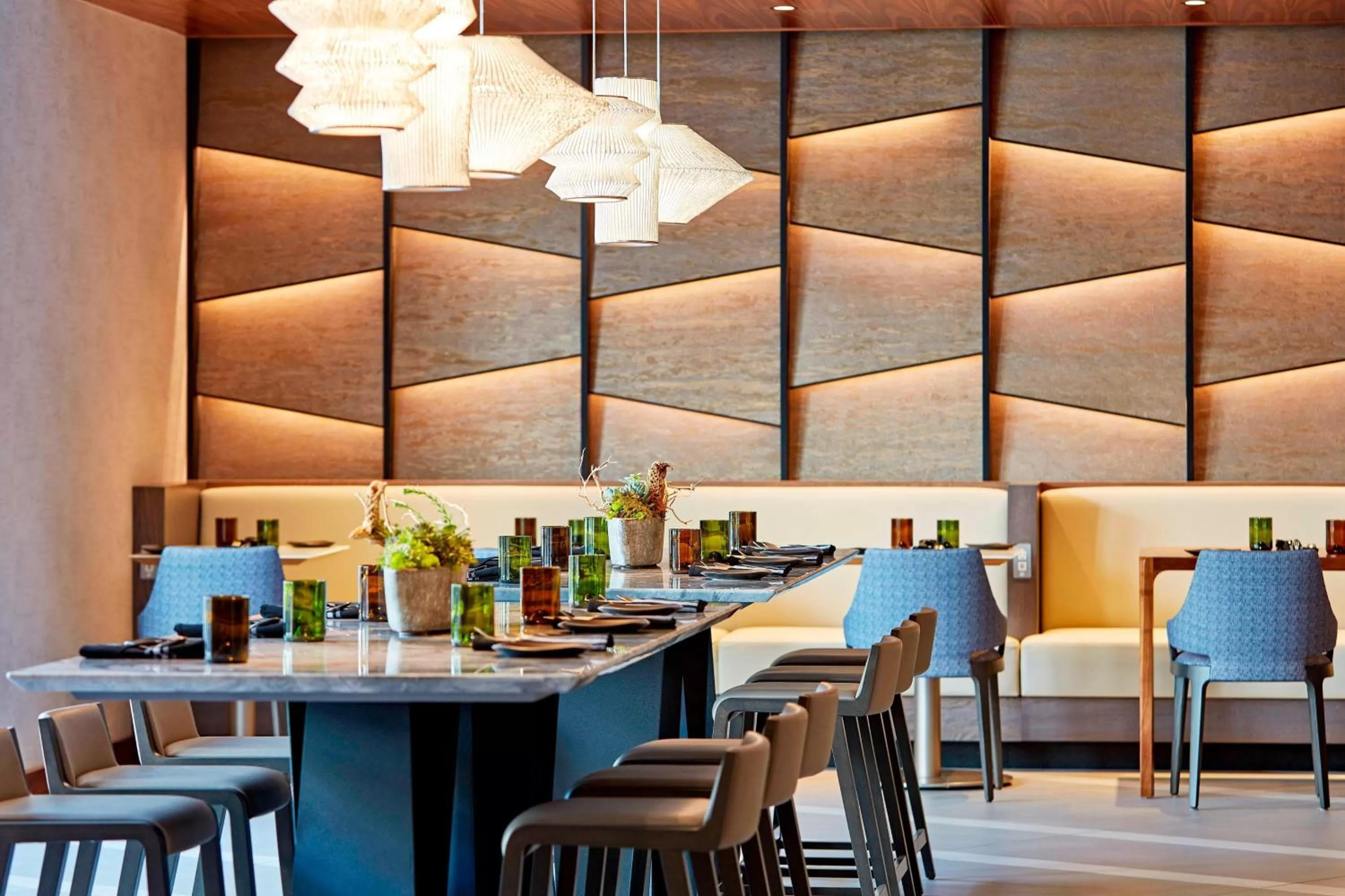Kitchen or kitchenette, Restaurant/Places to Eat in San Mateo Marriott San Francisco Airport