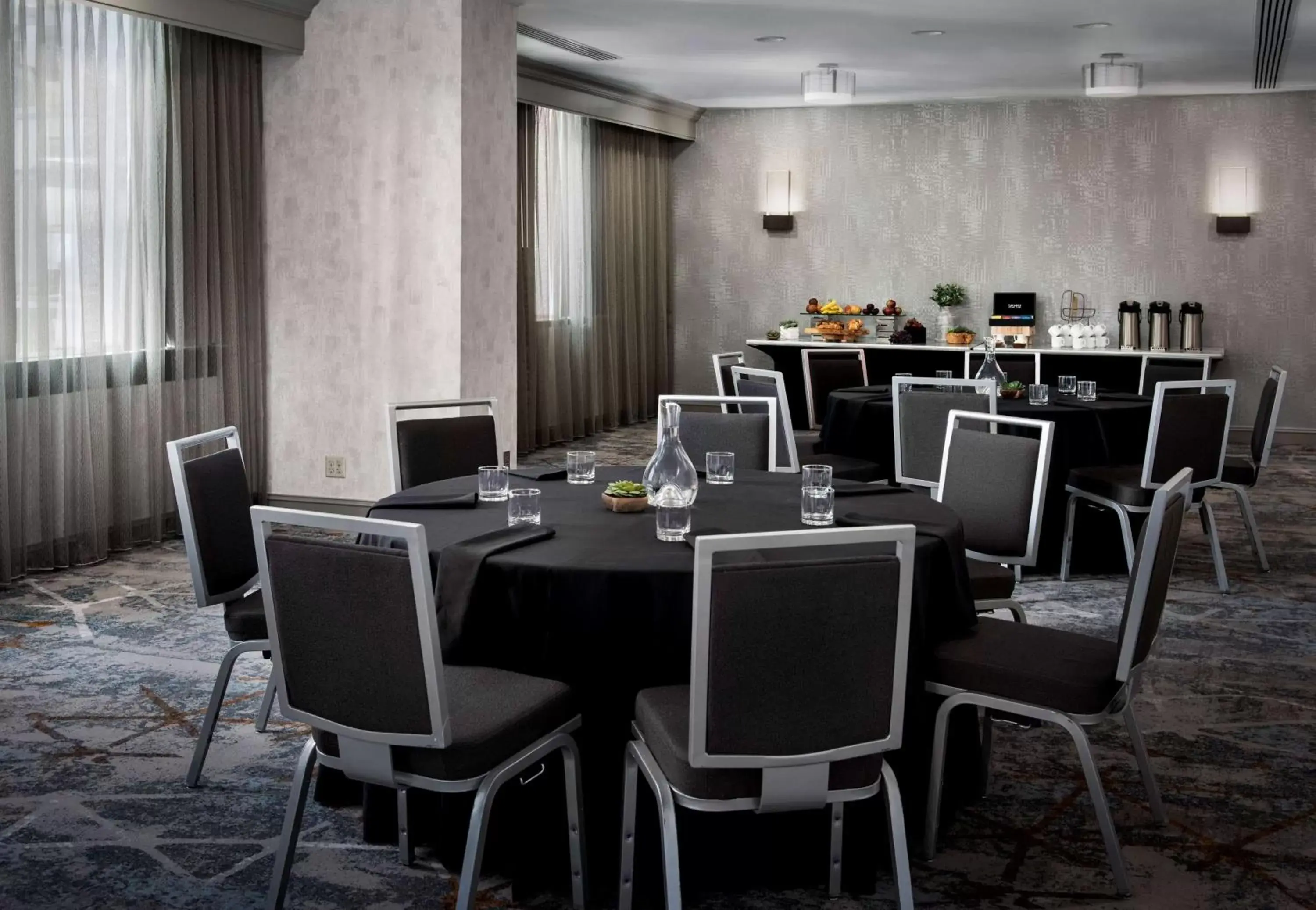 Meeting/conference room, Restaurant/Places to Eat in Embassy Suites by Hilton Bethesda Washington DC