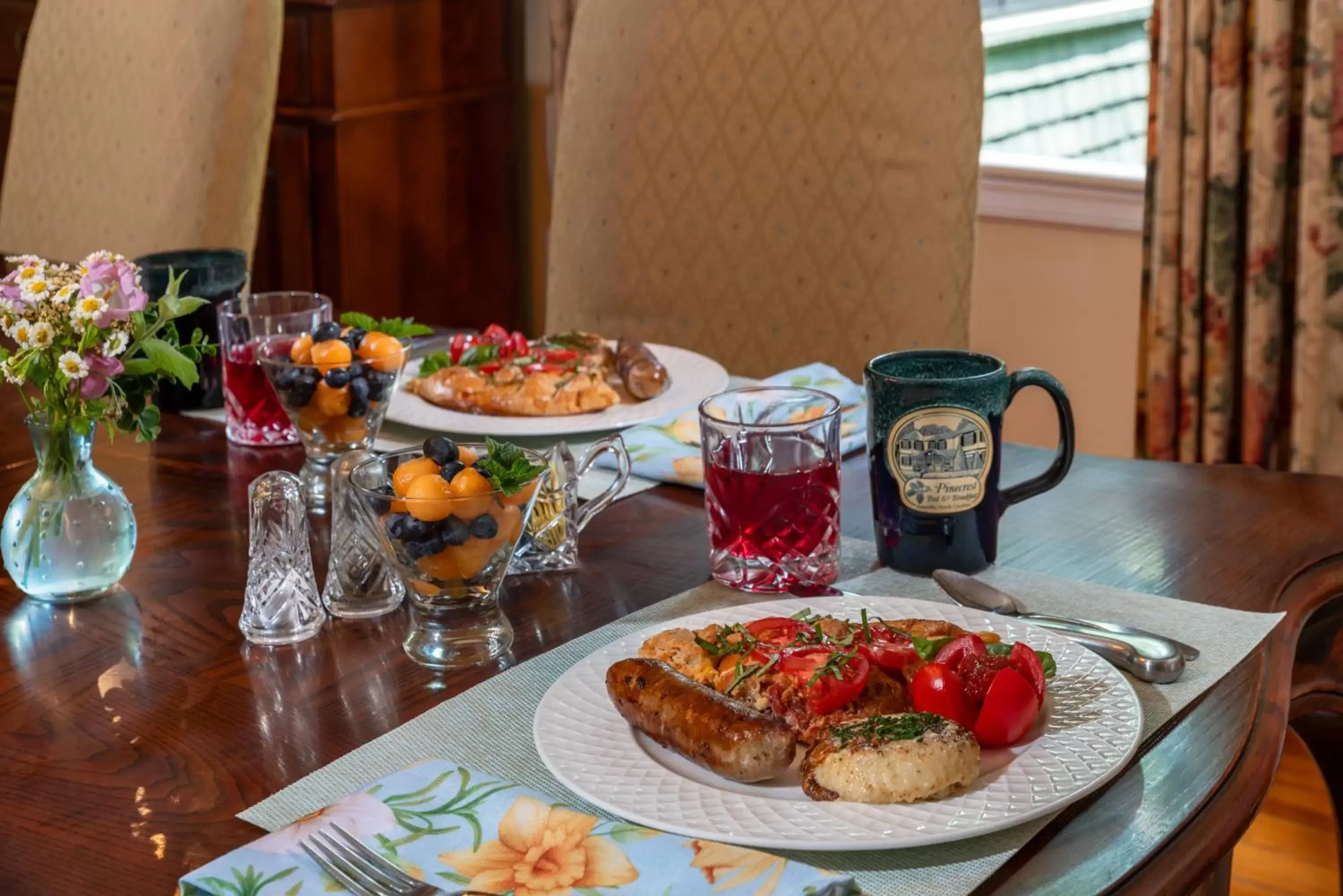 Breakfast in Pinecrest Bed & Breakfast