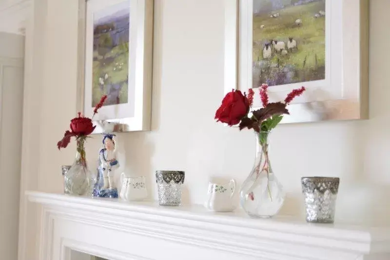 Dining area in Abhainn Ri Farmhouse