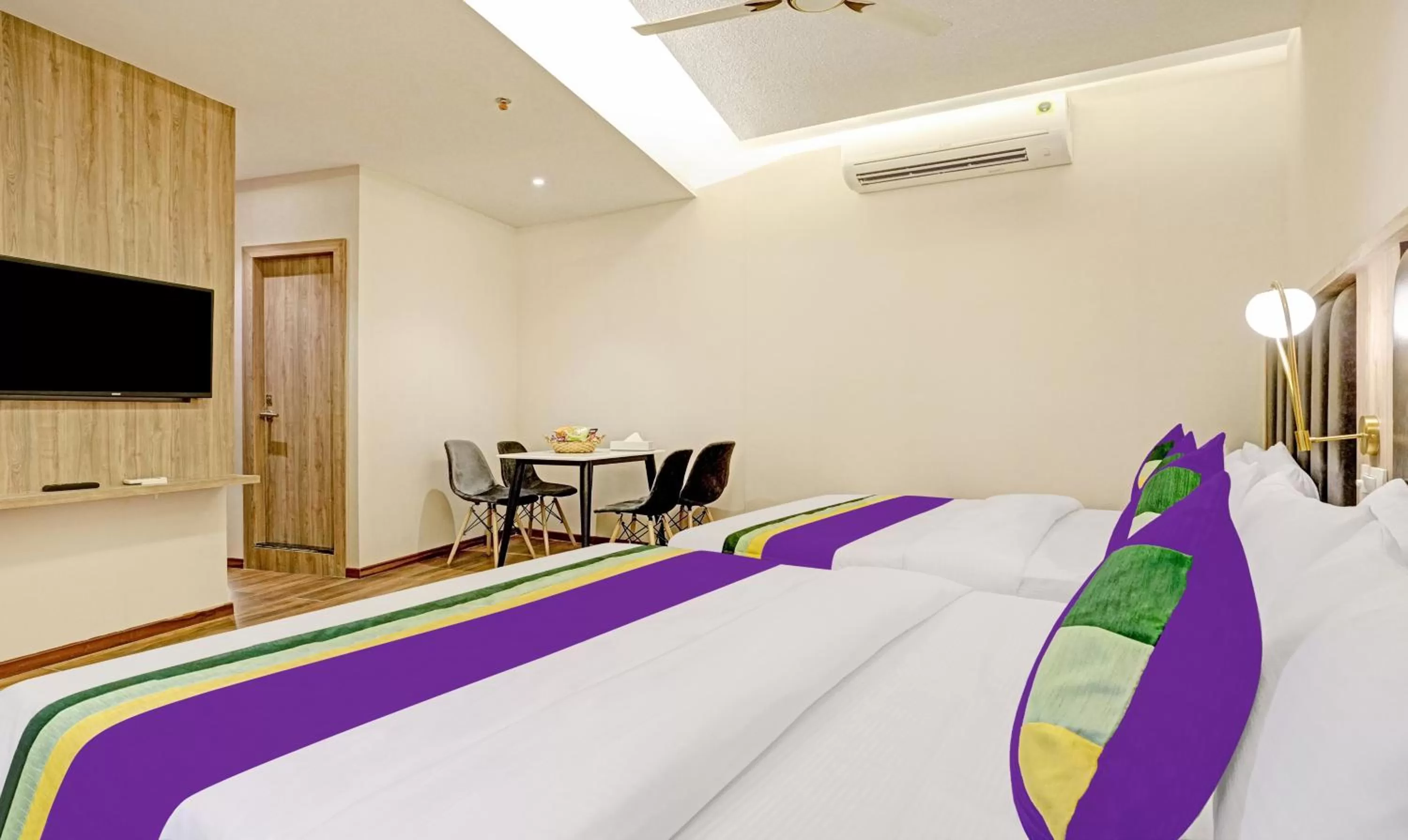 Bedroom, Bed in Treebo Premium Widlor Boutique