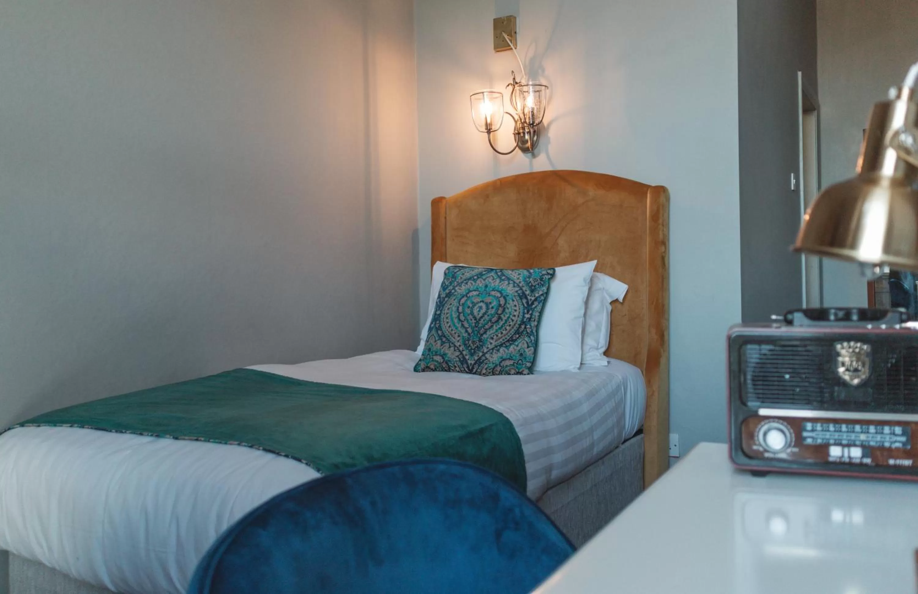 Bed in The Royal Kings Arms