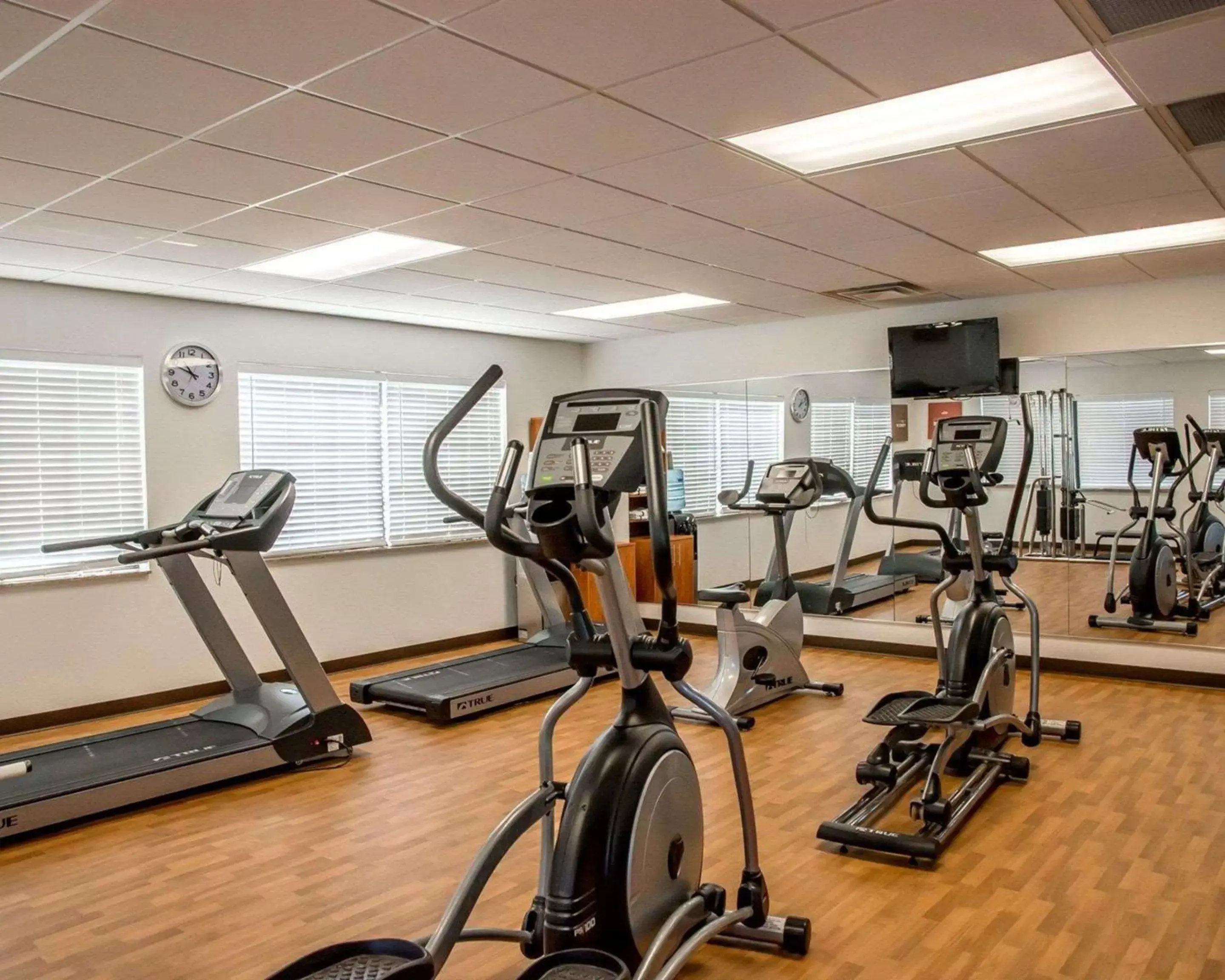 Fitness centre/facilities, Fitness Center/Facilities in Comfort Suites Cincinnati North