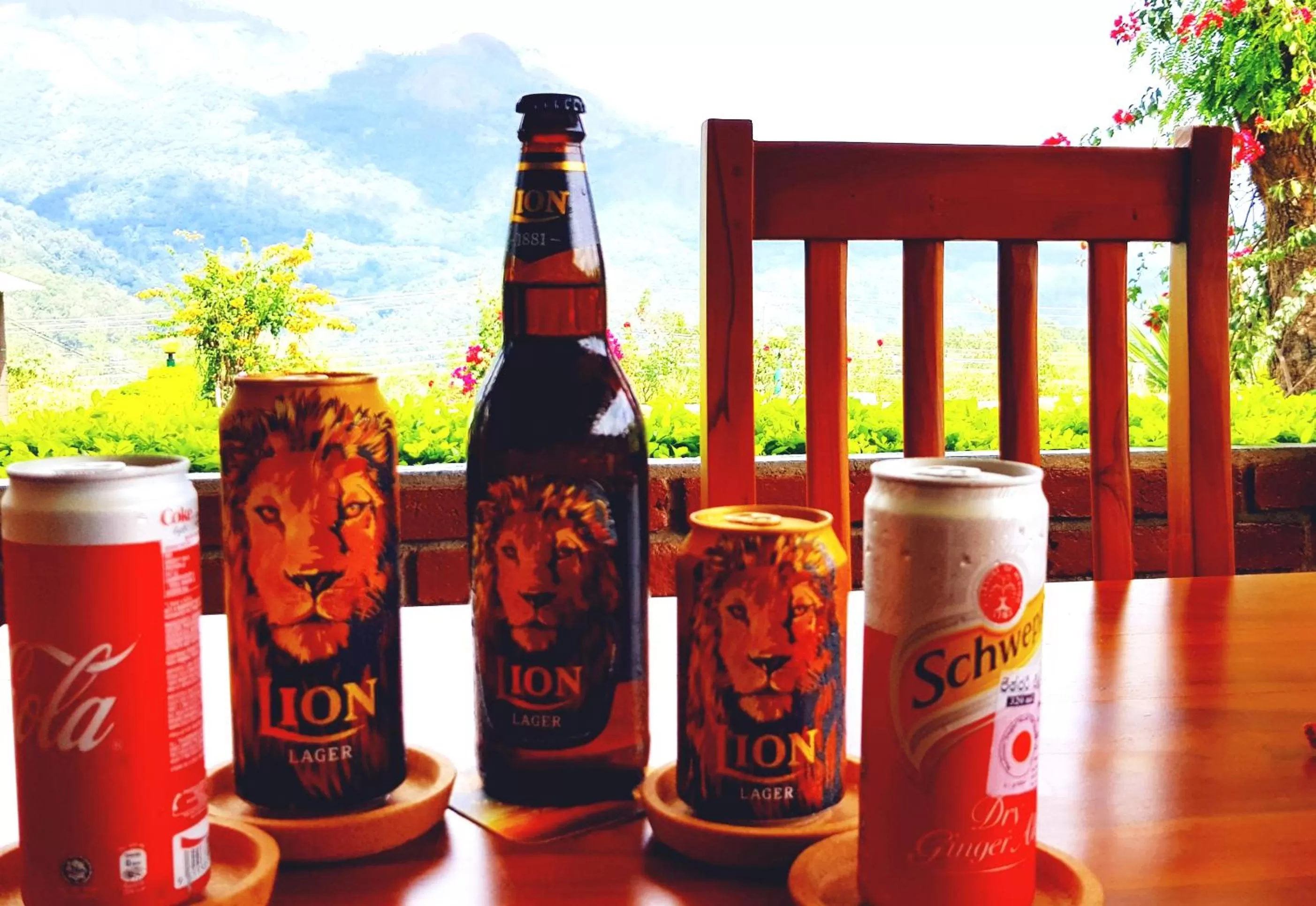 Drinks in Feelin' good Resort