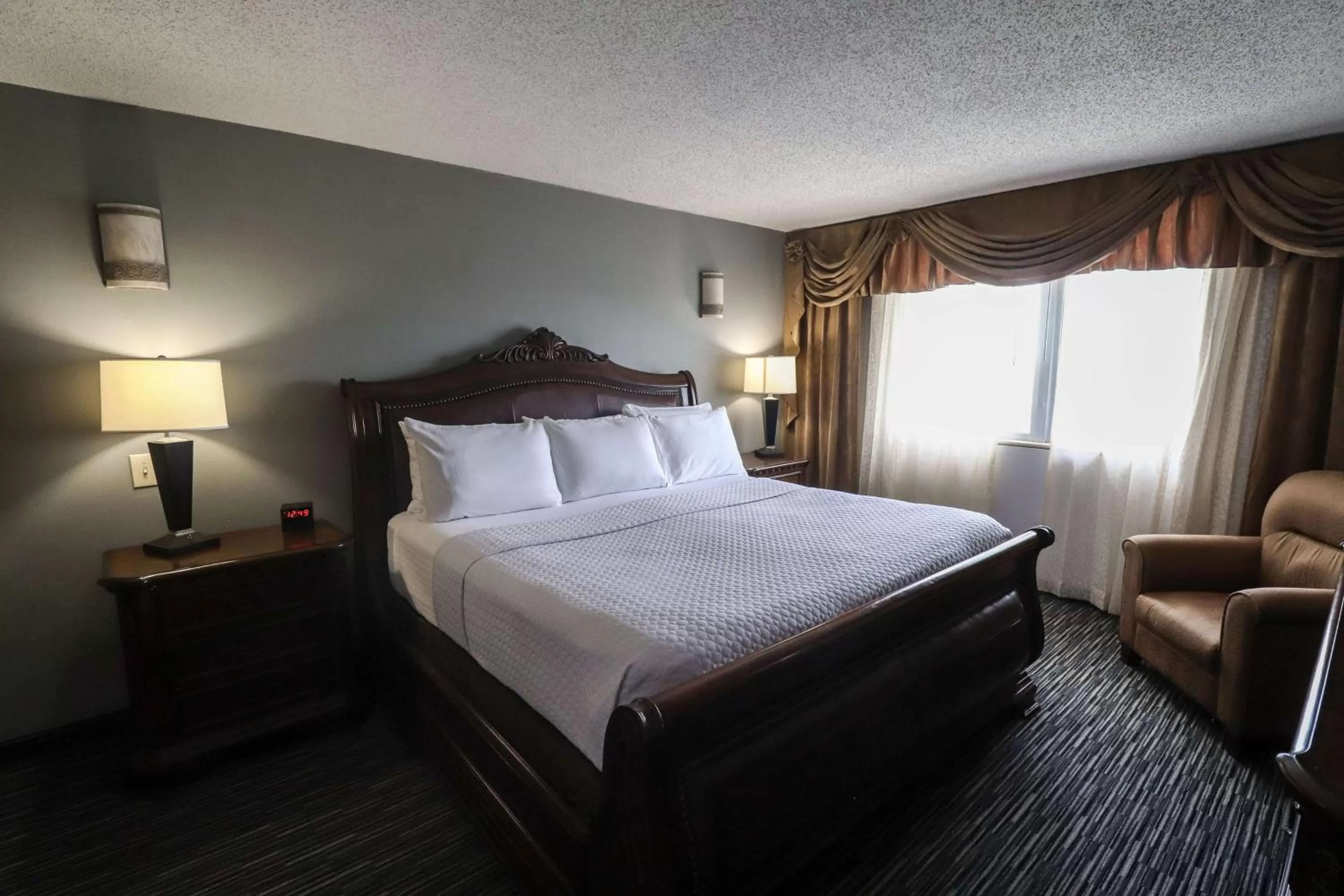 Photo of the whole room, Bed in Wyndham Houston near NRG Park - Medical Center