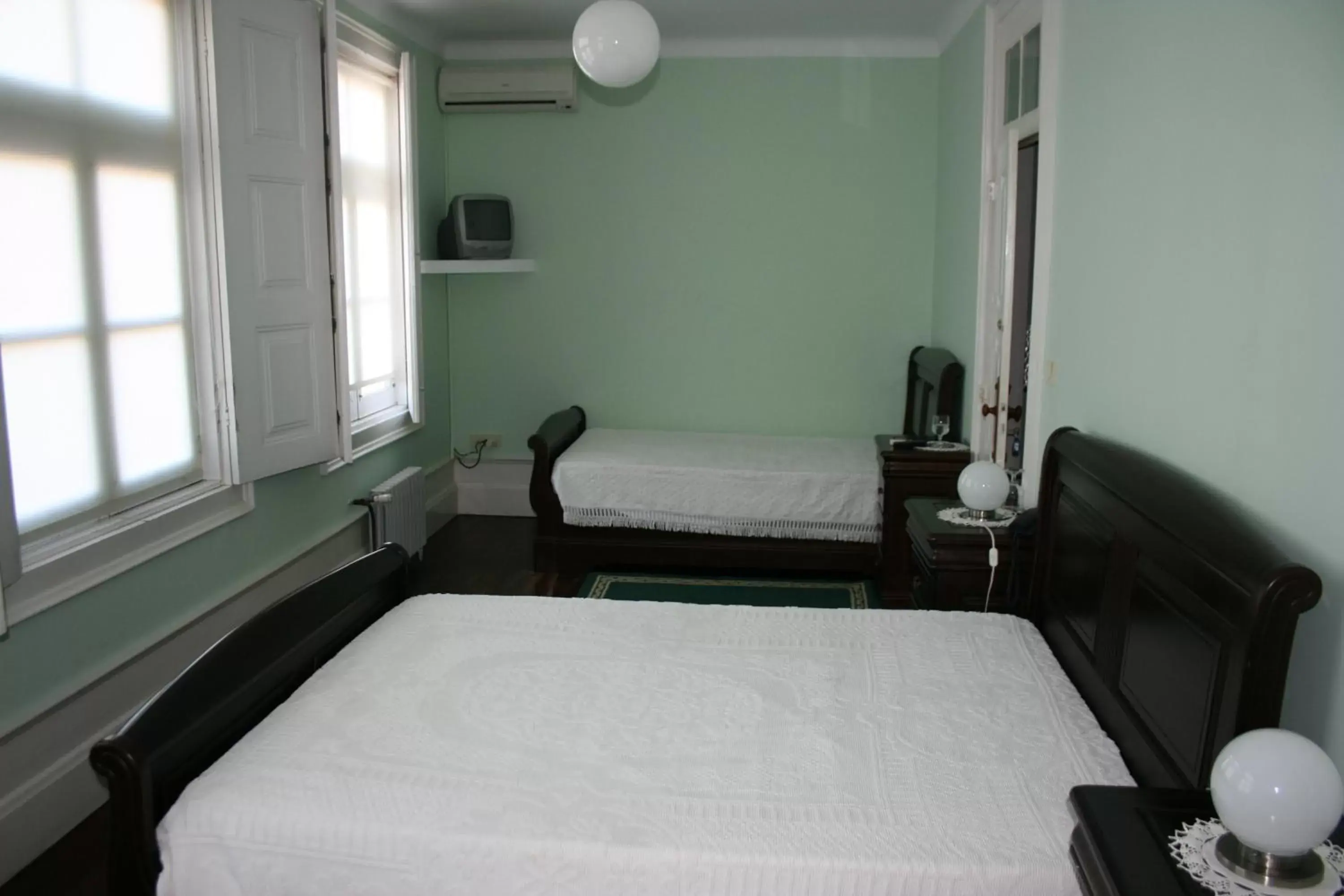 Photo of the whole room, Bed in Quinta da Ermida - Turismo de Habitacao