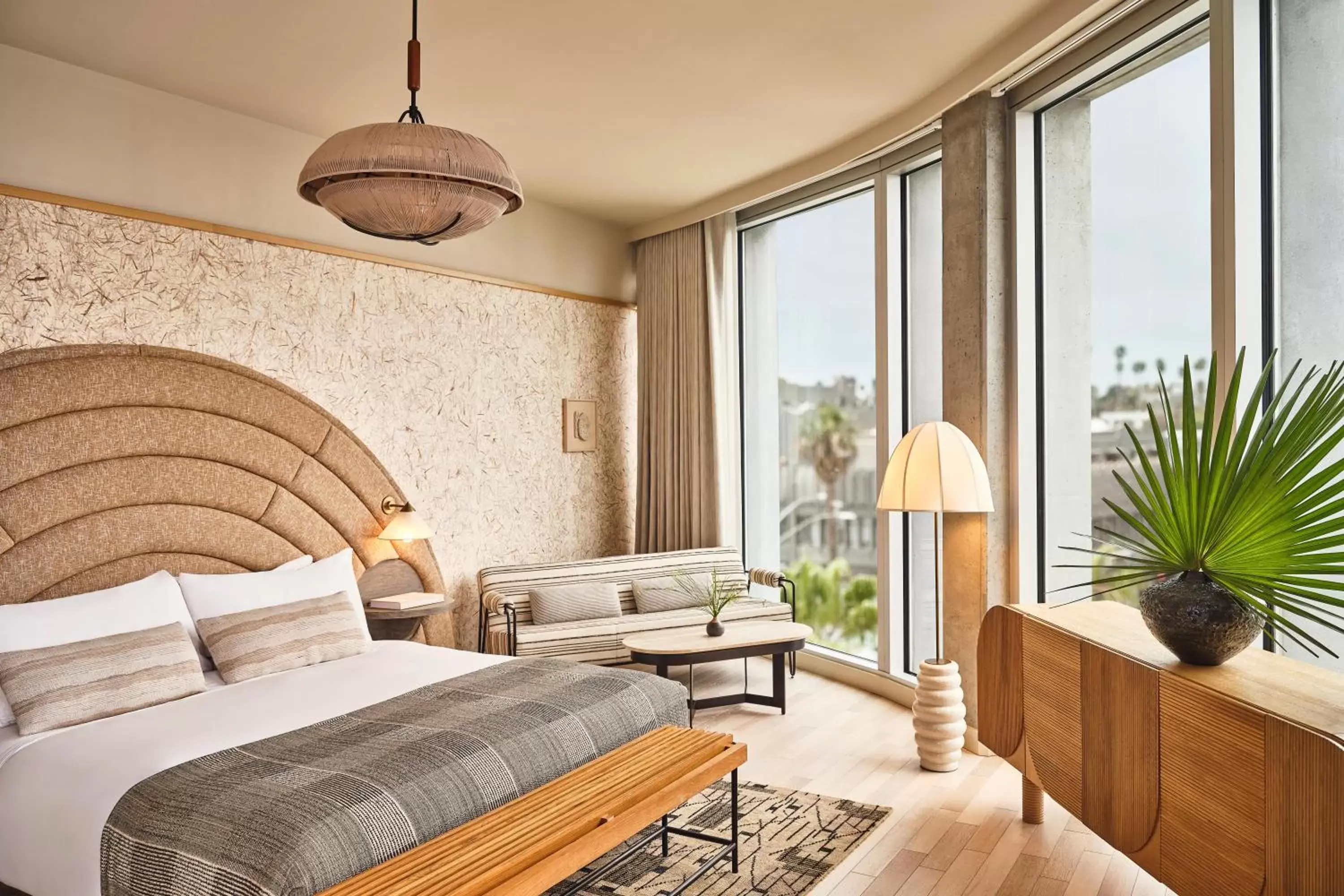 Bed in Santa Monica Proper Hotel, a Member of Design Hotels