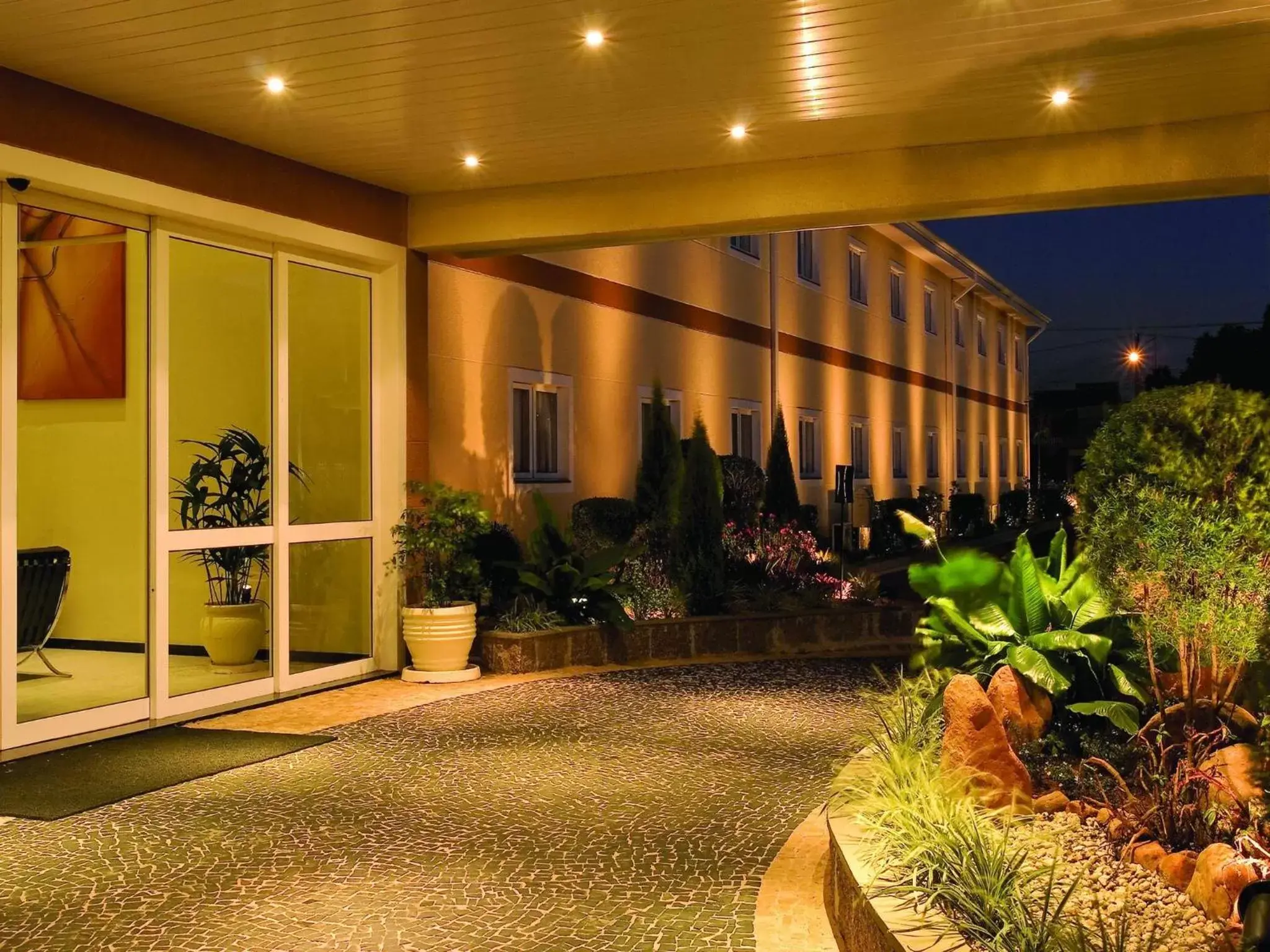 Facade/entrance in Red Roof Inn Jundiaí Facade/entrance in Red Roof Inn Jundiaí