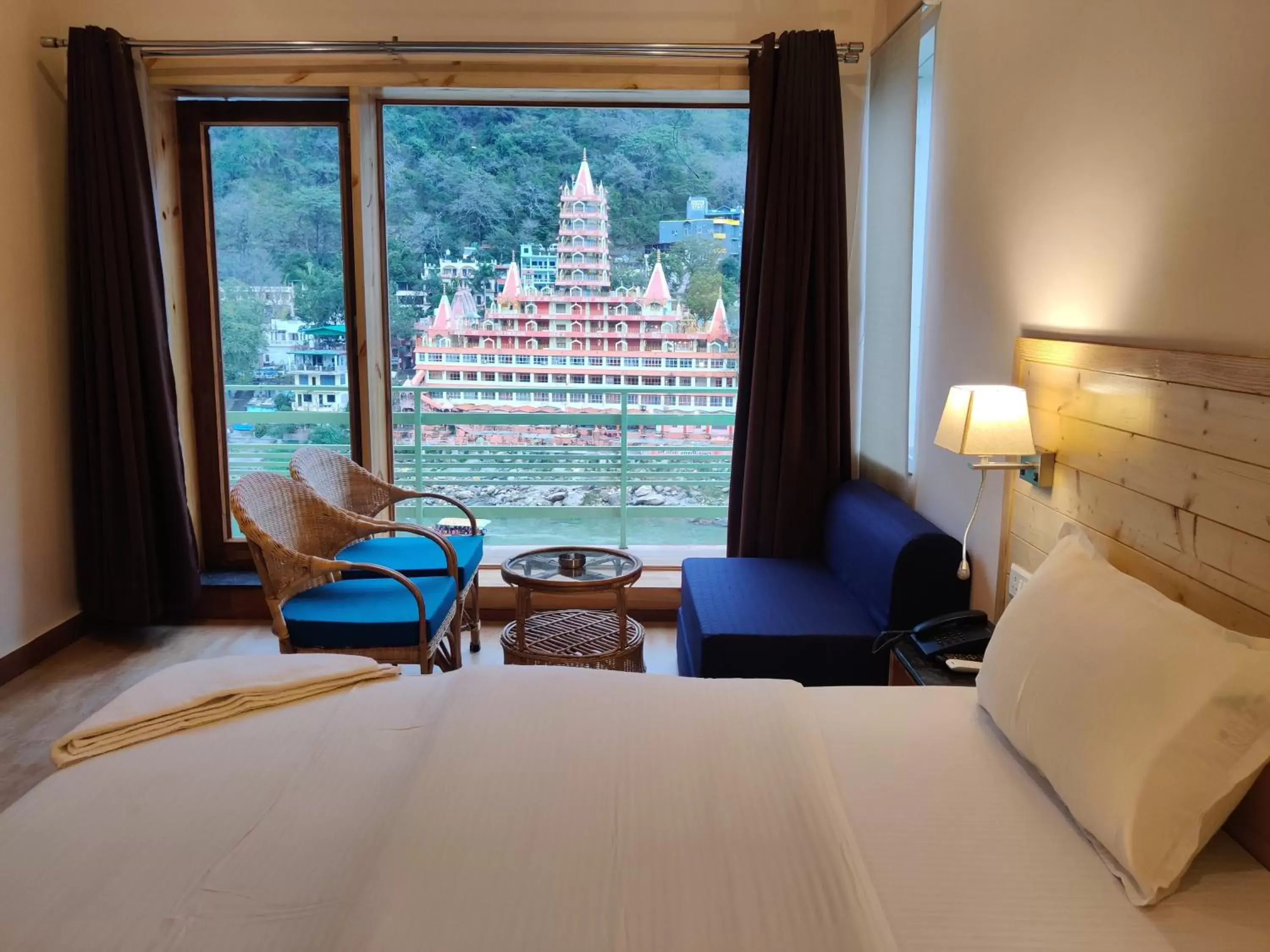 Nearby landmark, Bed in Kunwar Residency Nearby landmark, Bed in Kunwar Residency