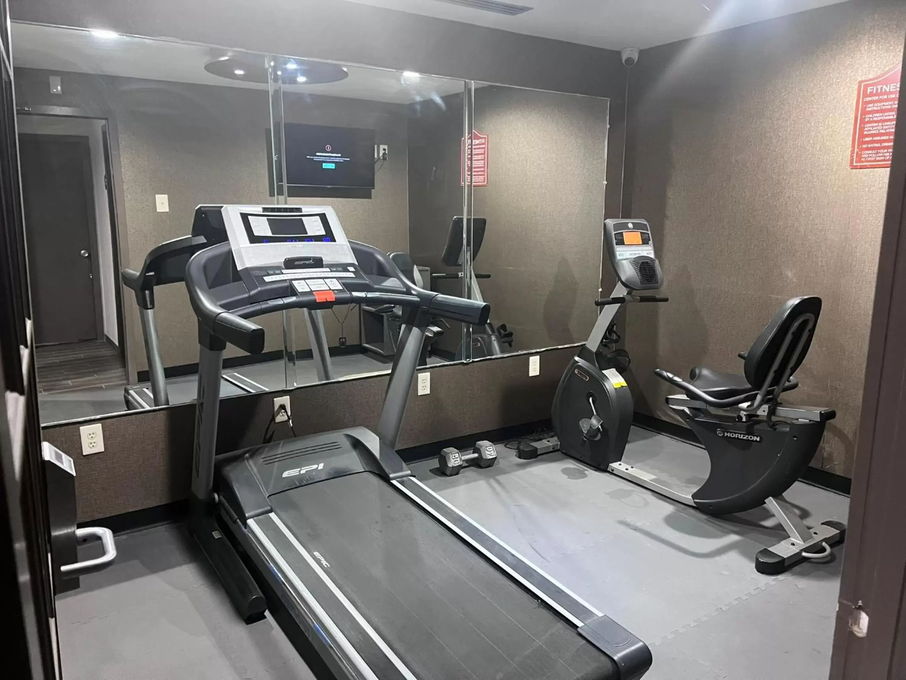 Fitness centre/facilities, Fitness Center/Facilities in Days Inn by Wyndham Fayetteville