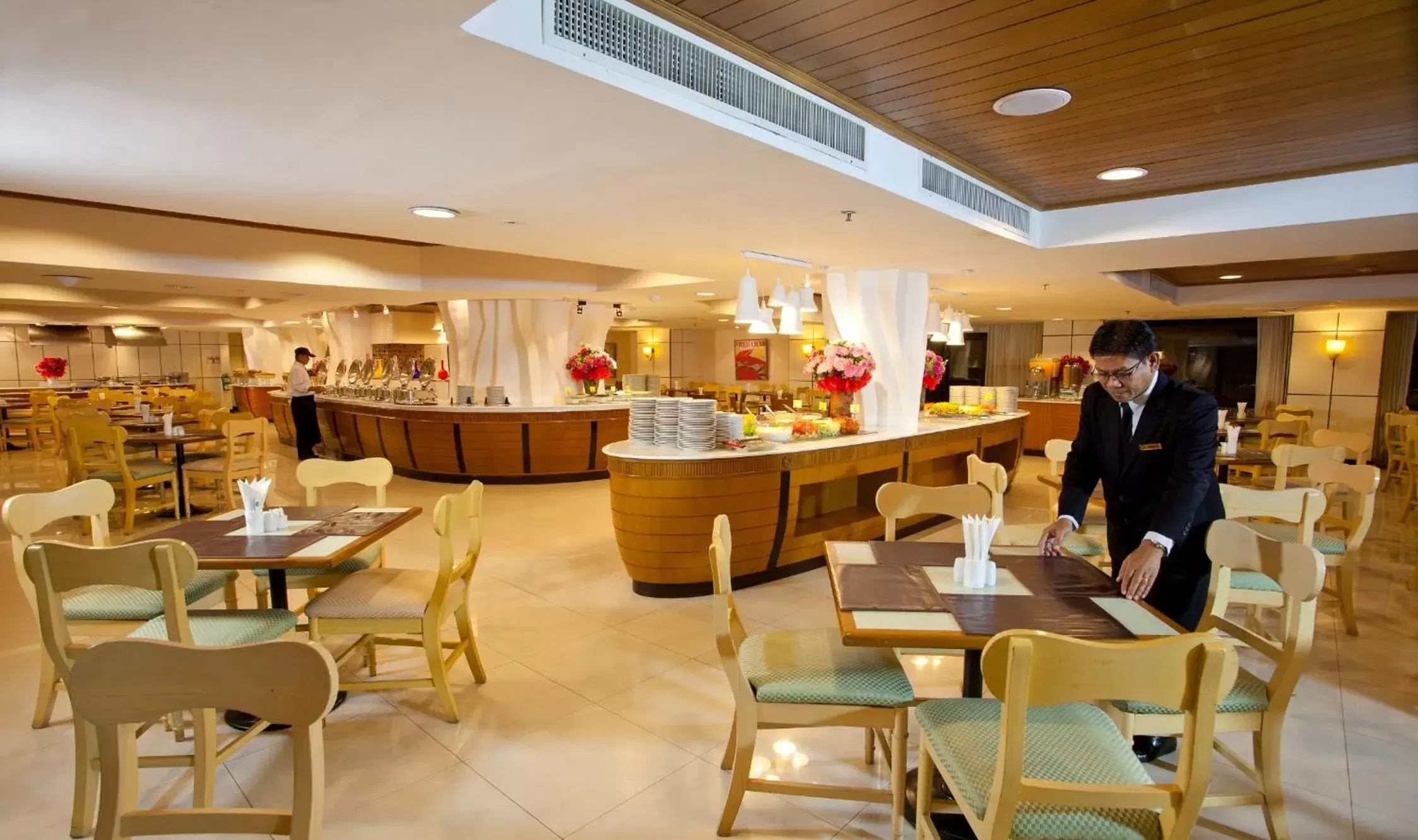 Staff, Restaurant/Places to Eat in Jomtien Palm Beach Hotel and Resort - SHA Extra Plus