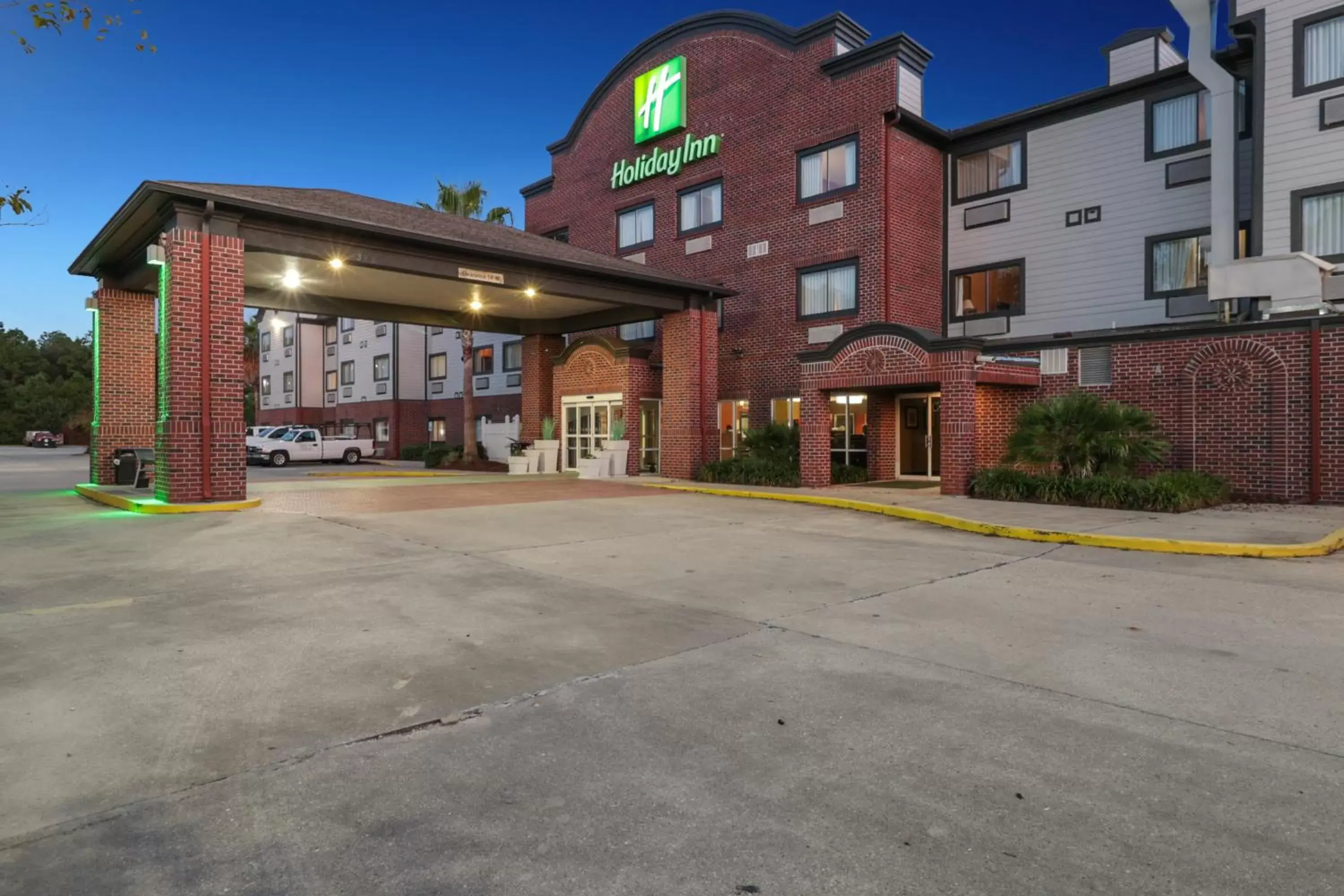 Property Building in Holiday Inn Hotel & Suites Slidell, an IHG Hotel