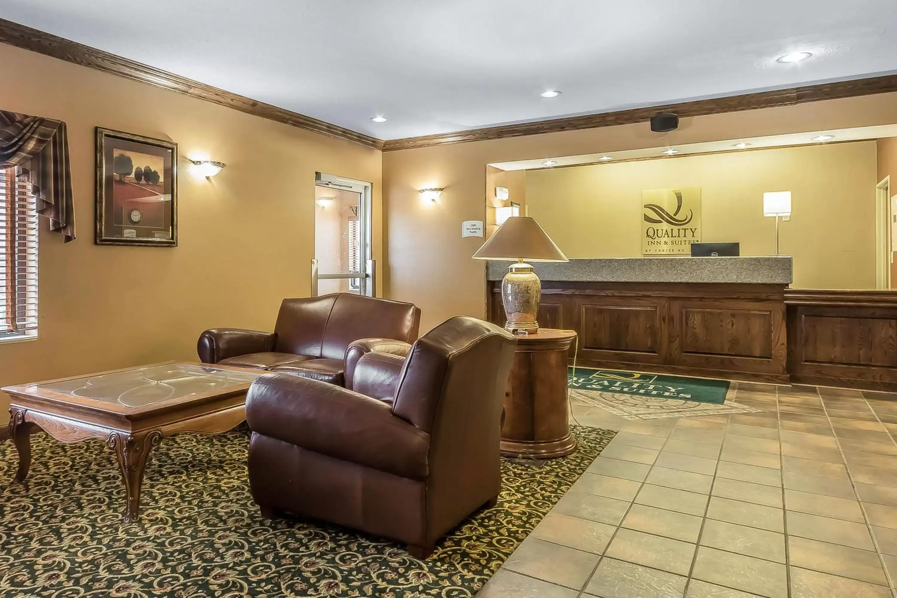 Lobby/Reception in Comfort Inn & Suites