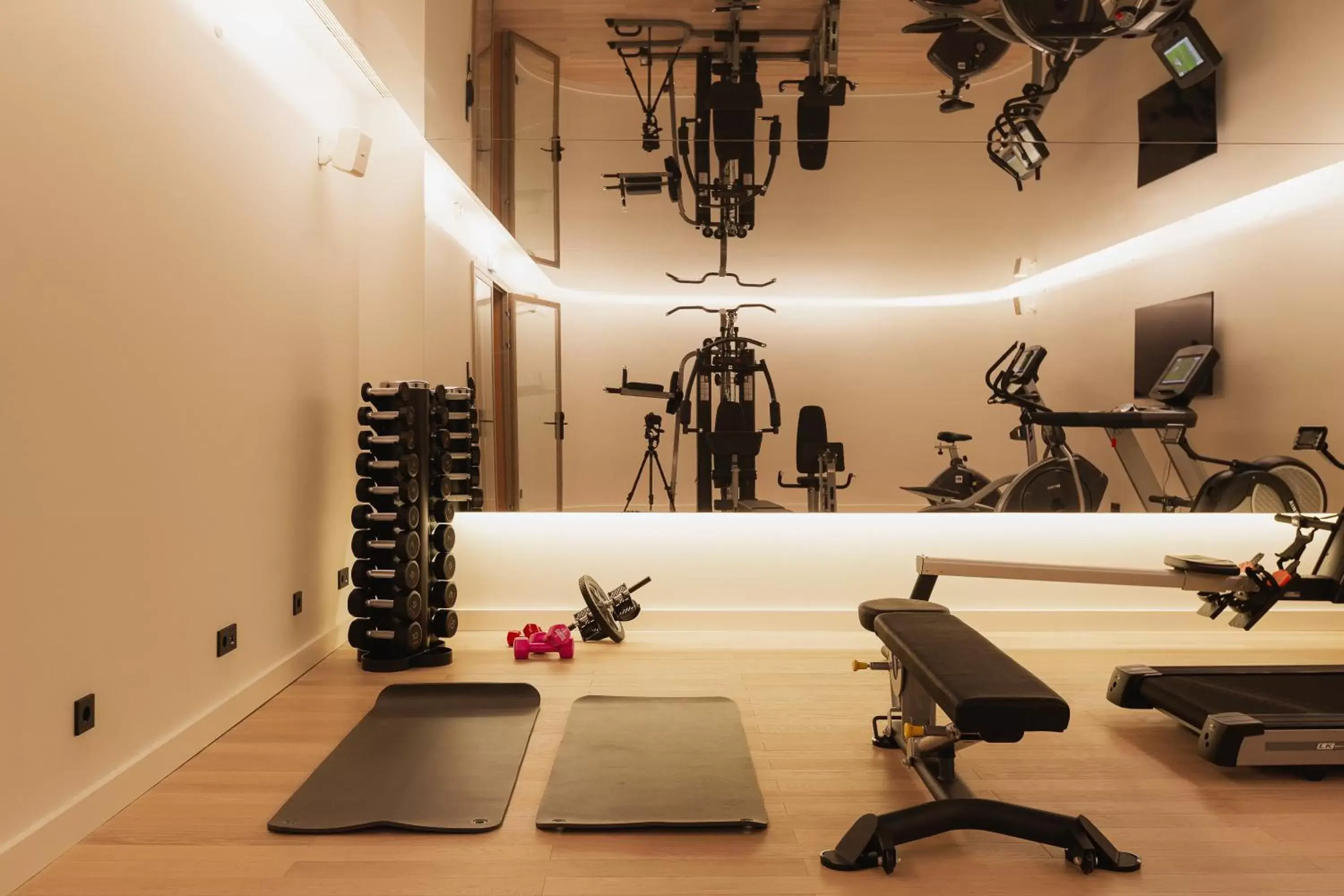 Fitness centre/facilities, Fitness Center/Facilities in Lumen Hotel & The Lisbon Light Show