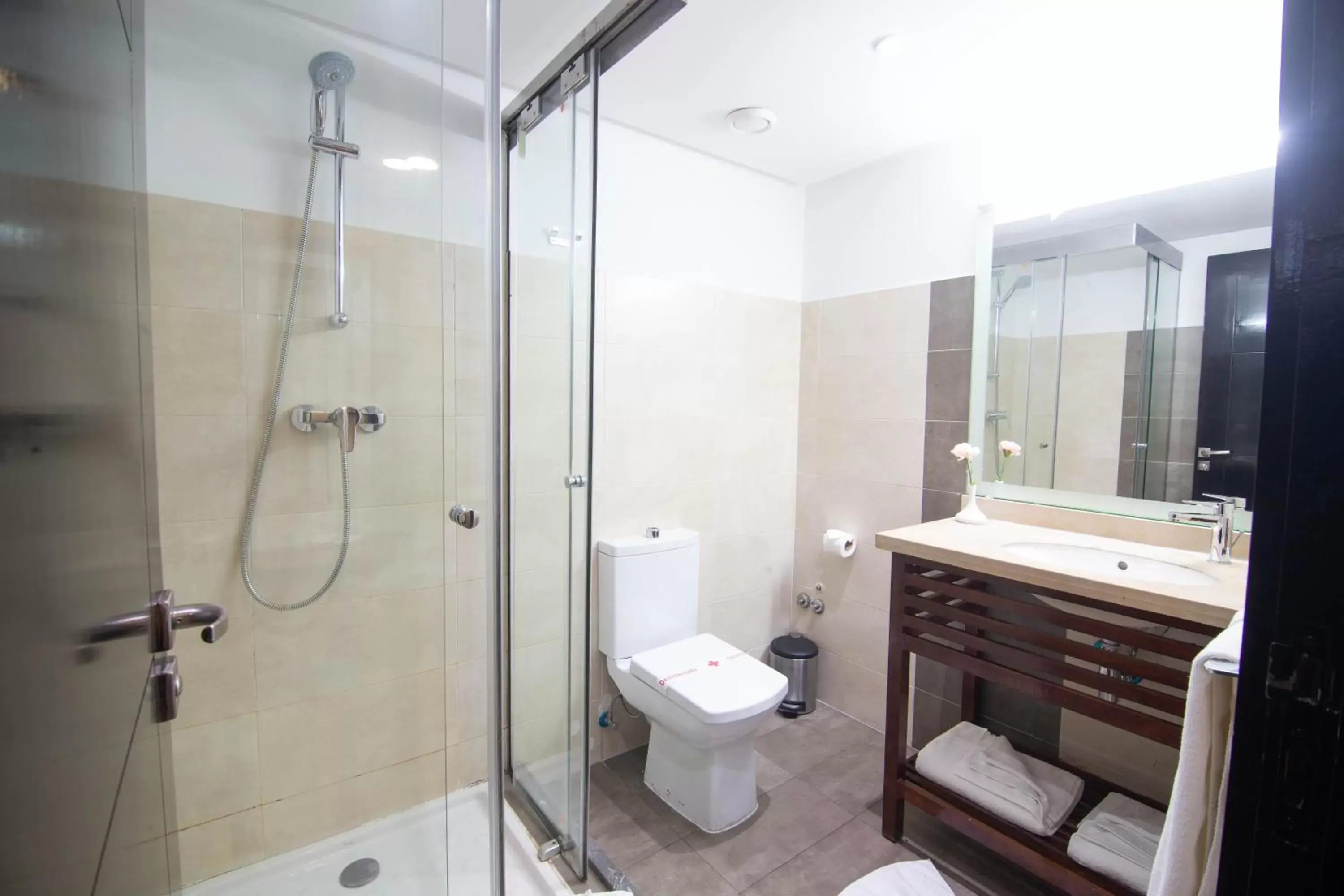 Shower, Bathroom in Hotel du Golf