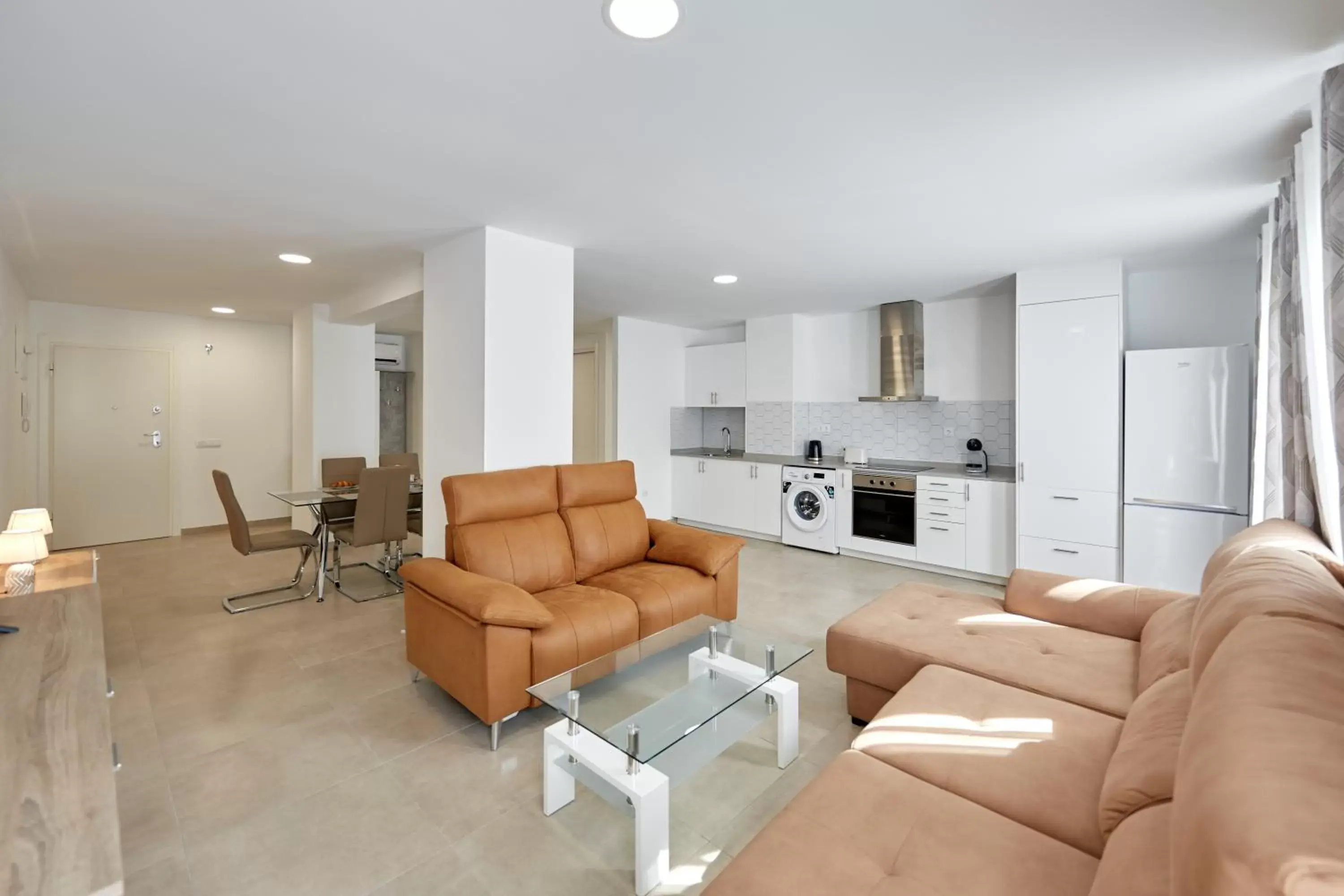 Kitchen or kitchenette, Seating Area in Sonrisa Deluxe Apartments, Levante