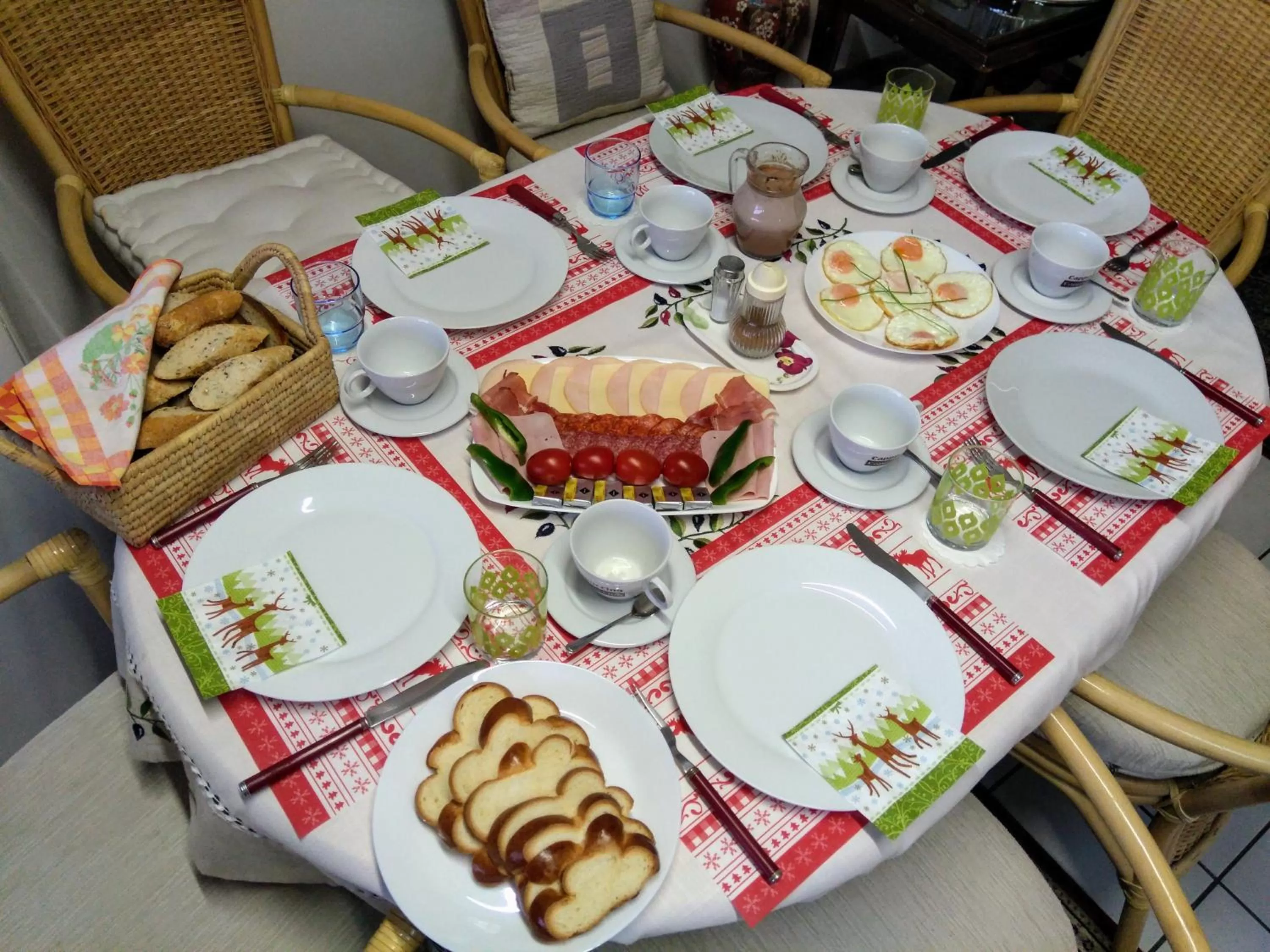 Restaurant/places to eat in Buda Panzió