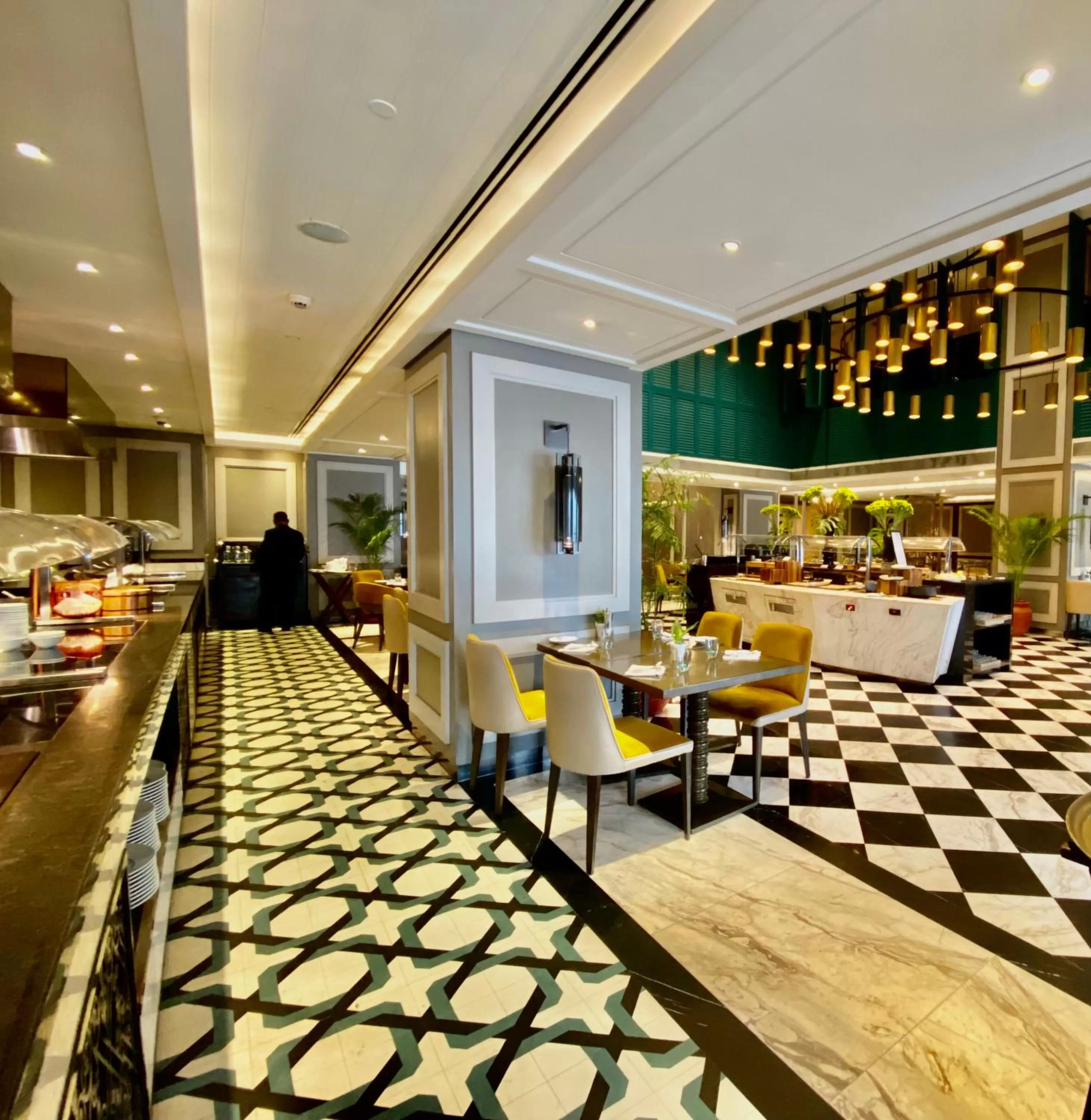 Restaurant/places to eat in Taj Bengal