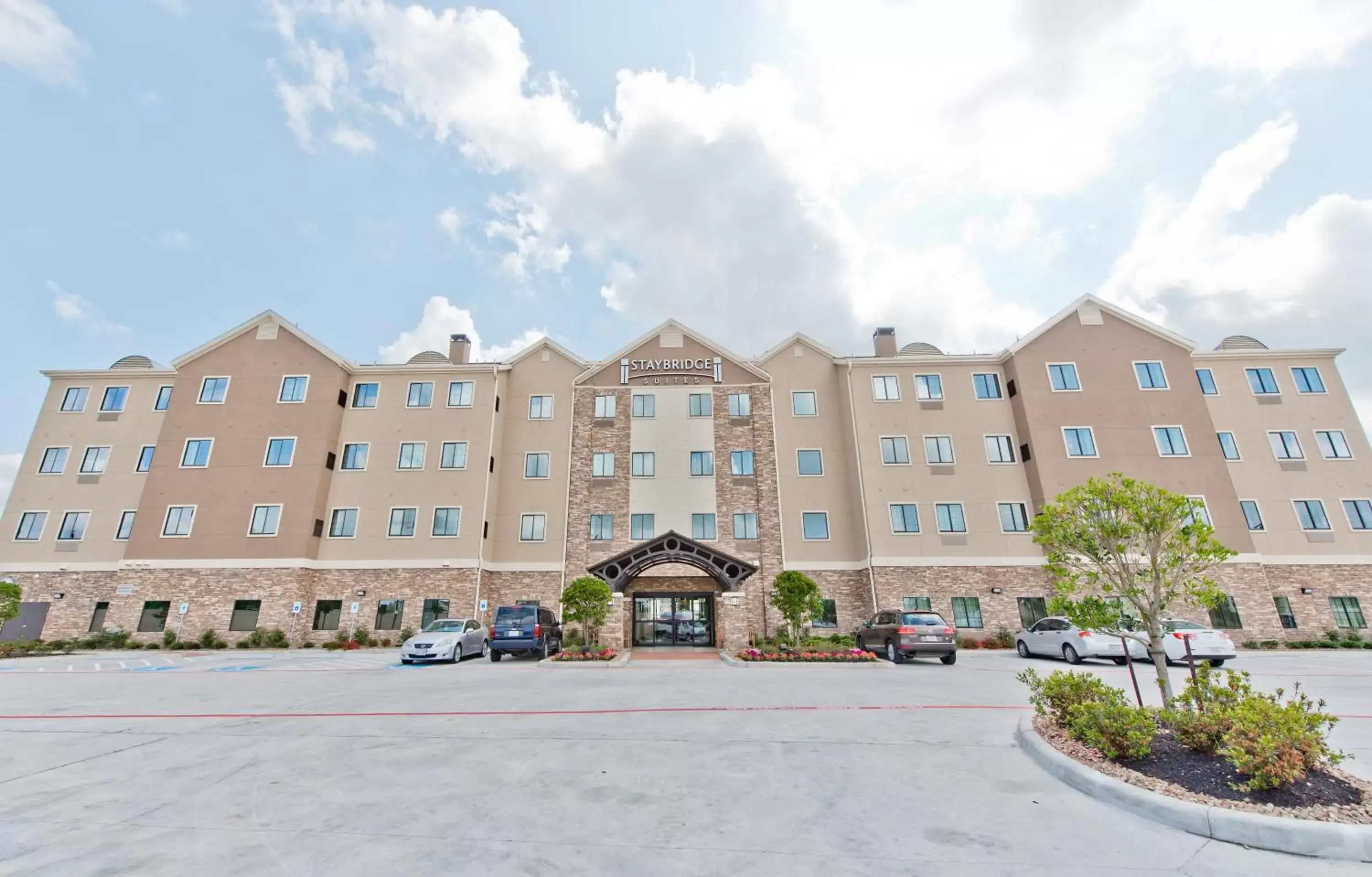 Property building in Staybridge Suites Houston - Humble Beltway 8 E, an IHG Hotel