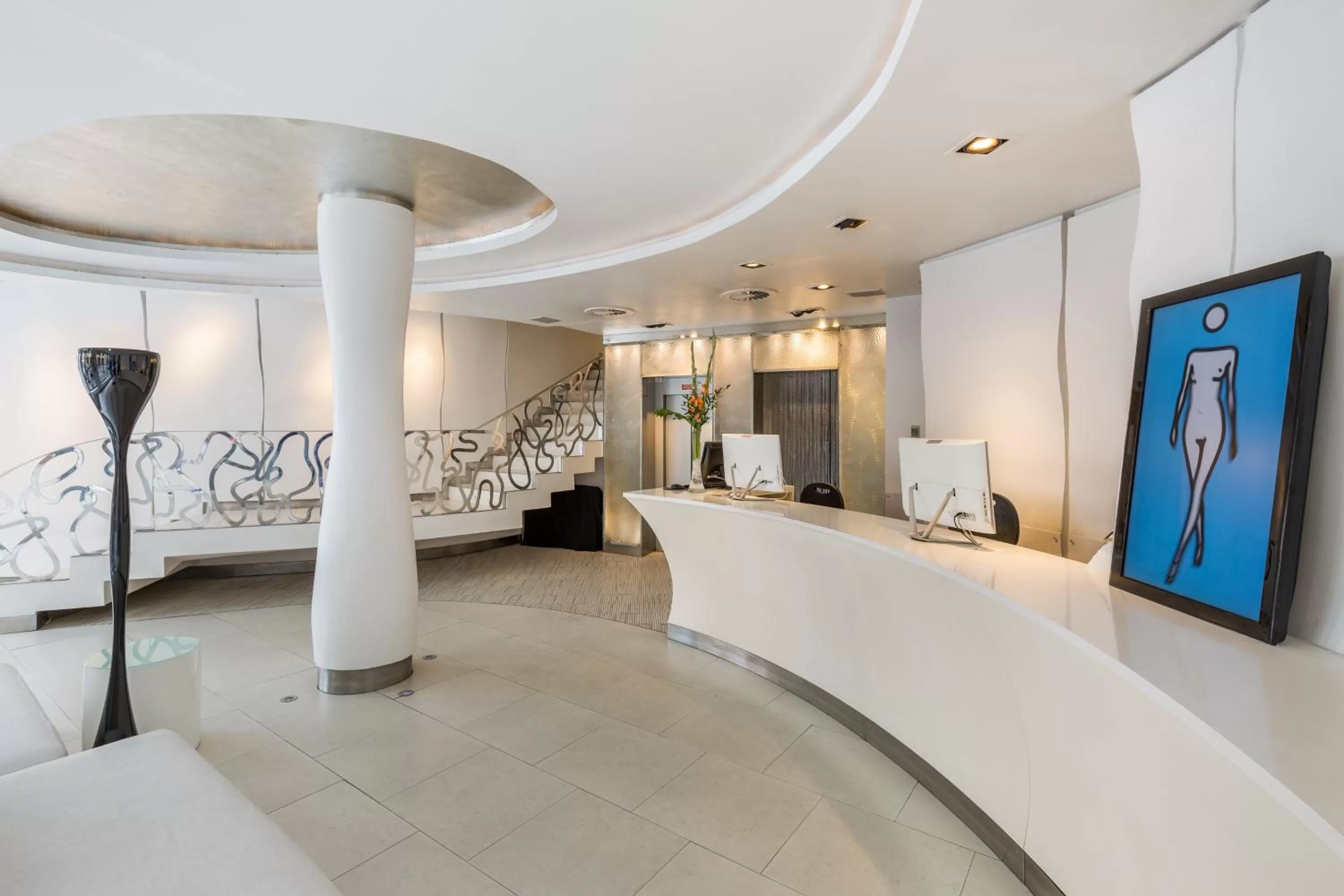 Lobby or reception in Room Mate Alicia, Madrid