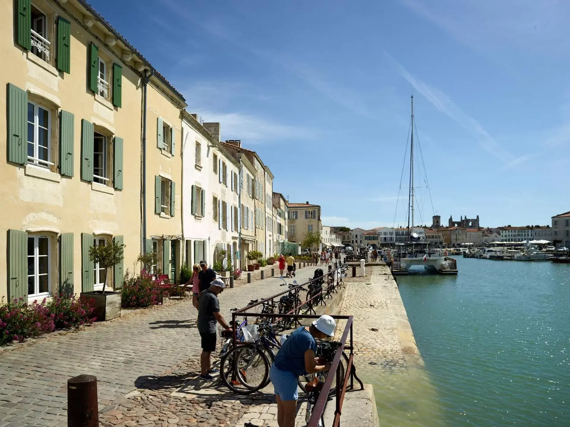 Fishing in Hôtel Le Galion