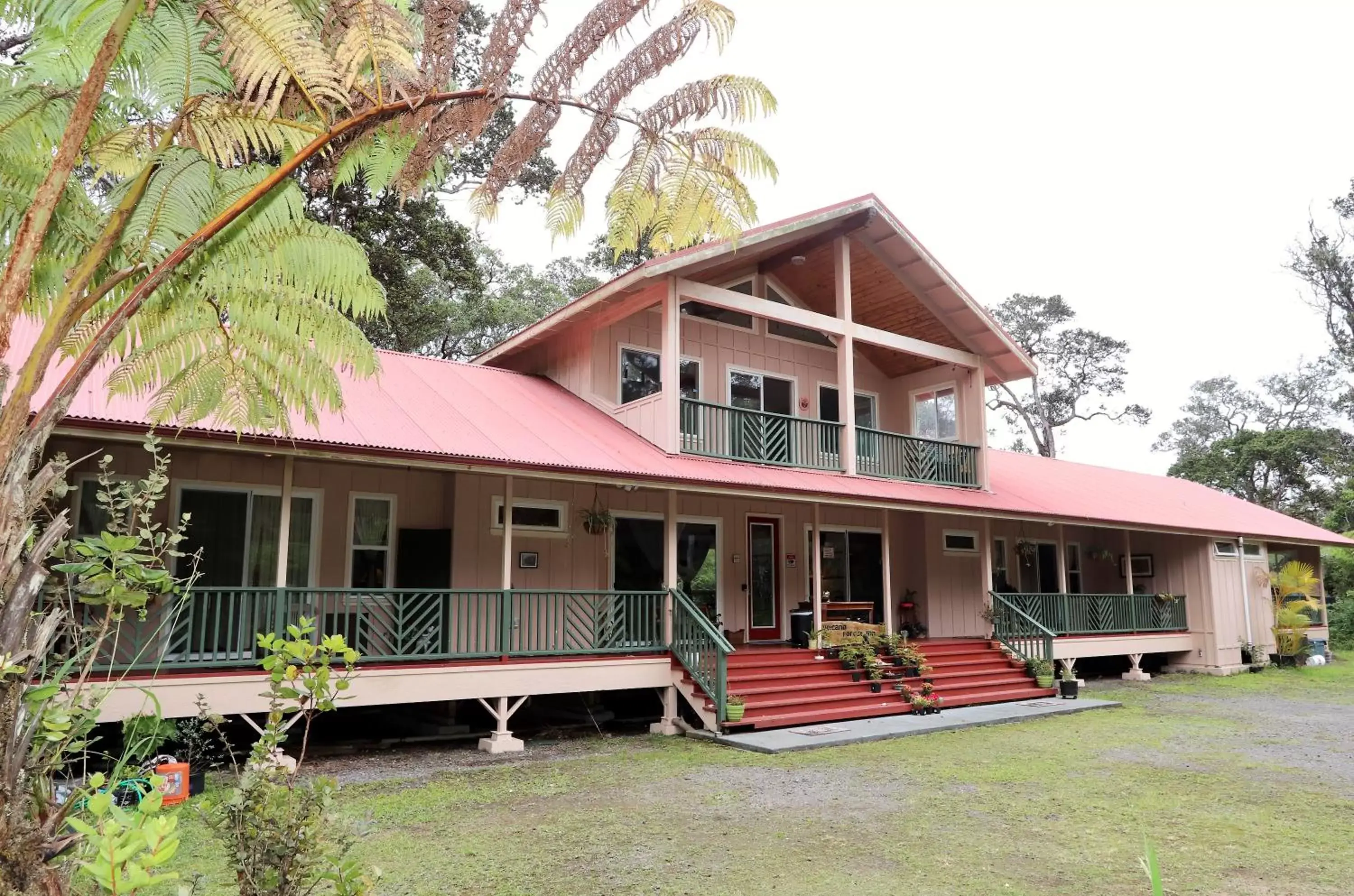 Property Building in Volcano Forest Inn