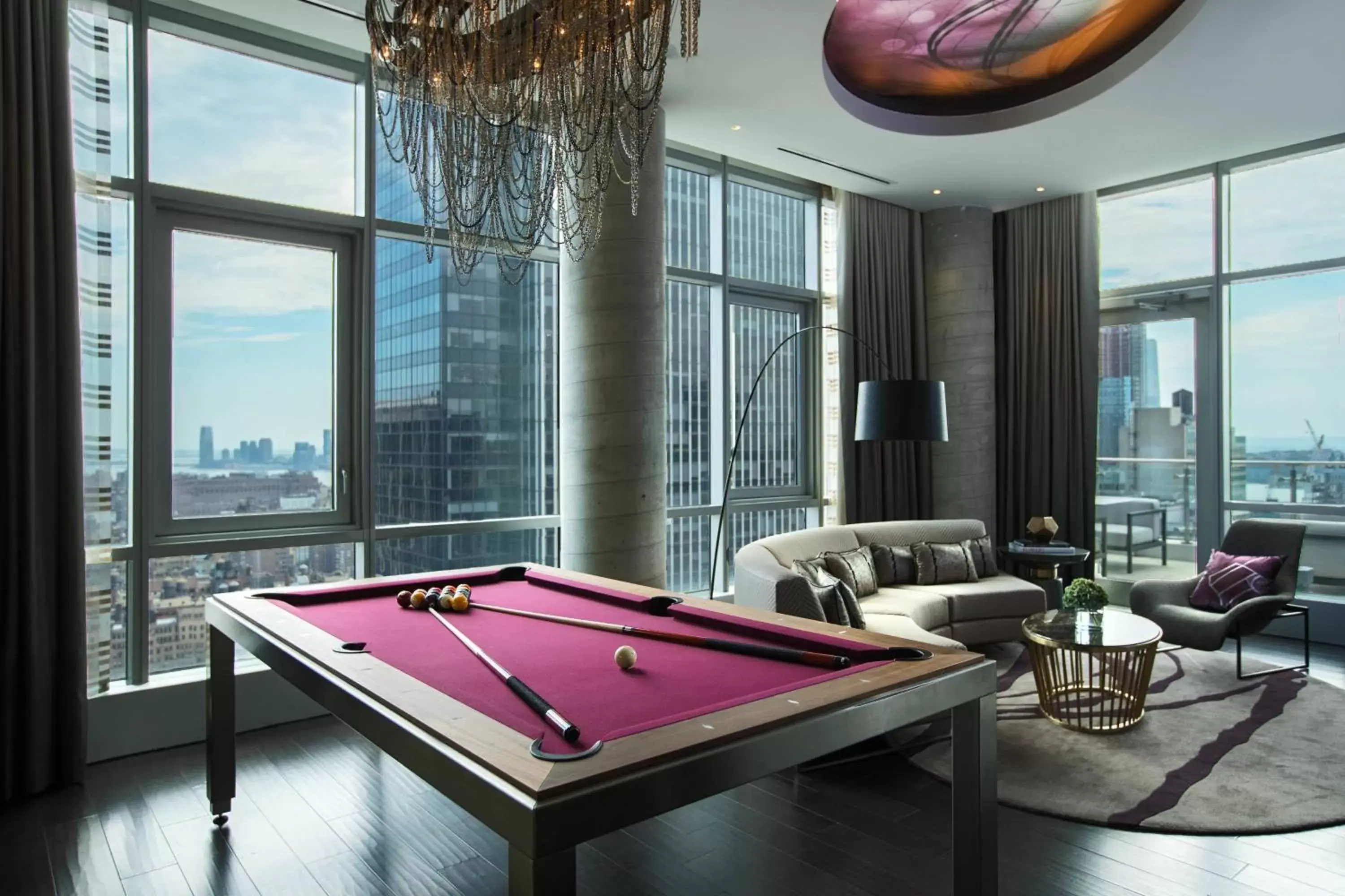Photo of the whole room, Billiards in Renaissance New York Midtown Hotel