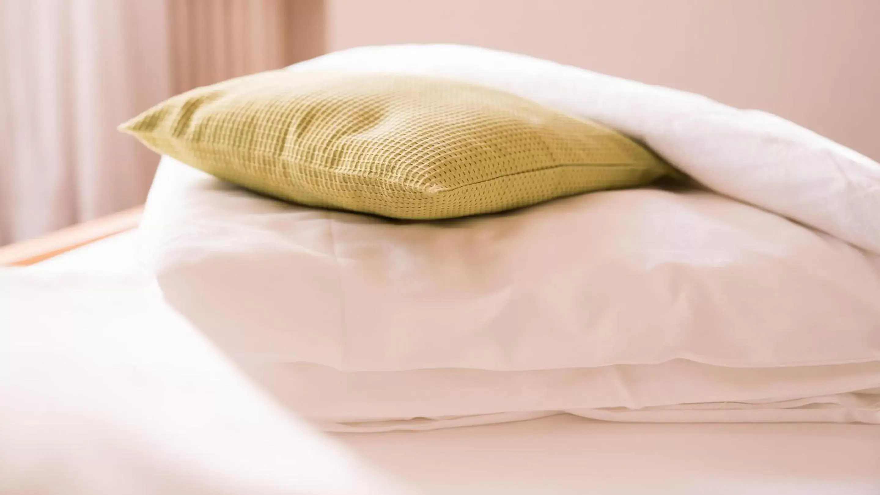 Decorative detail, Bed in Flora Hotel & Suites