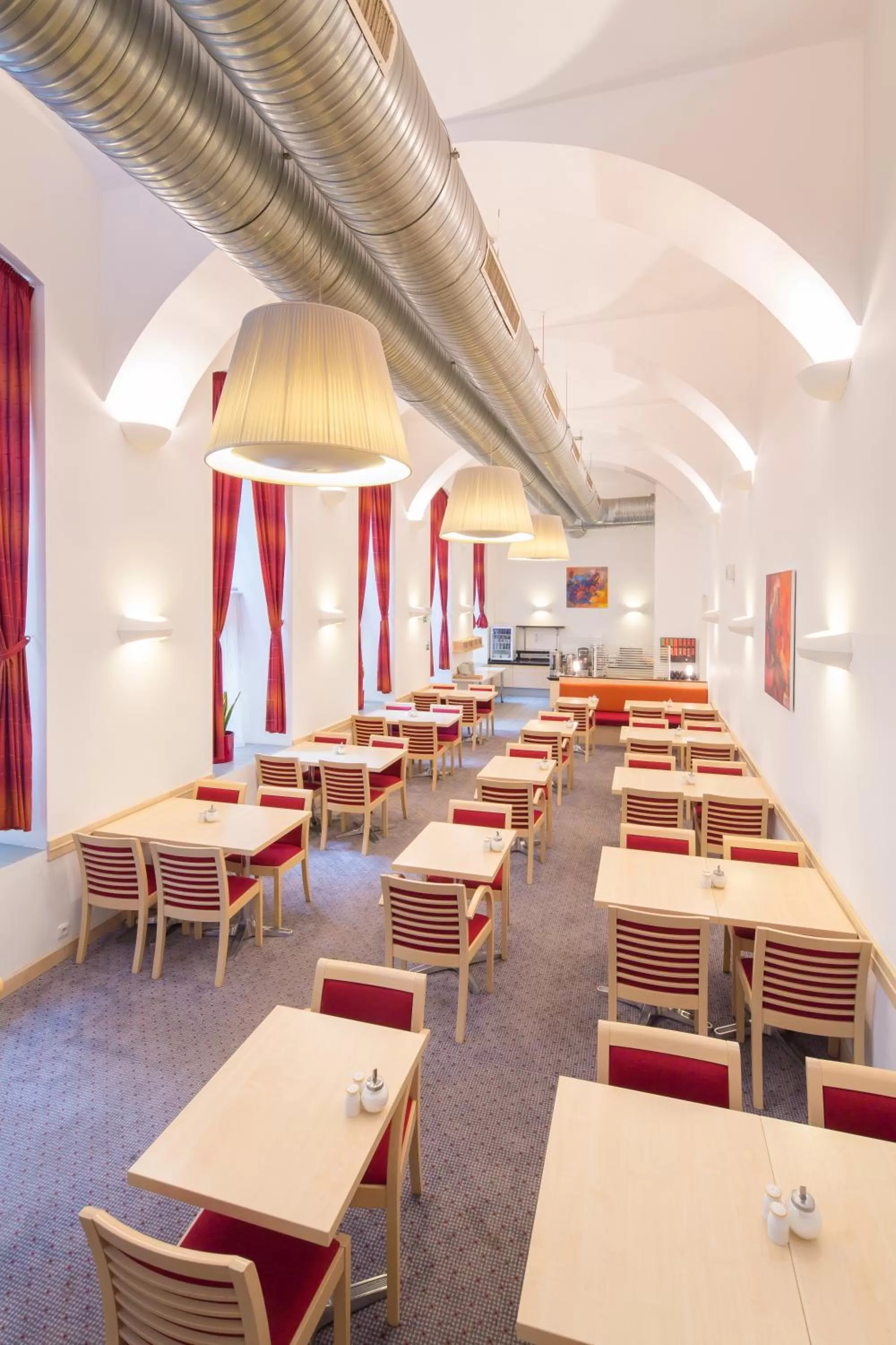 Restaurant/places to eat in Exe City Park Hotel