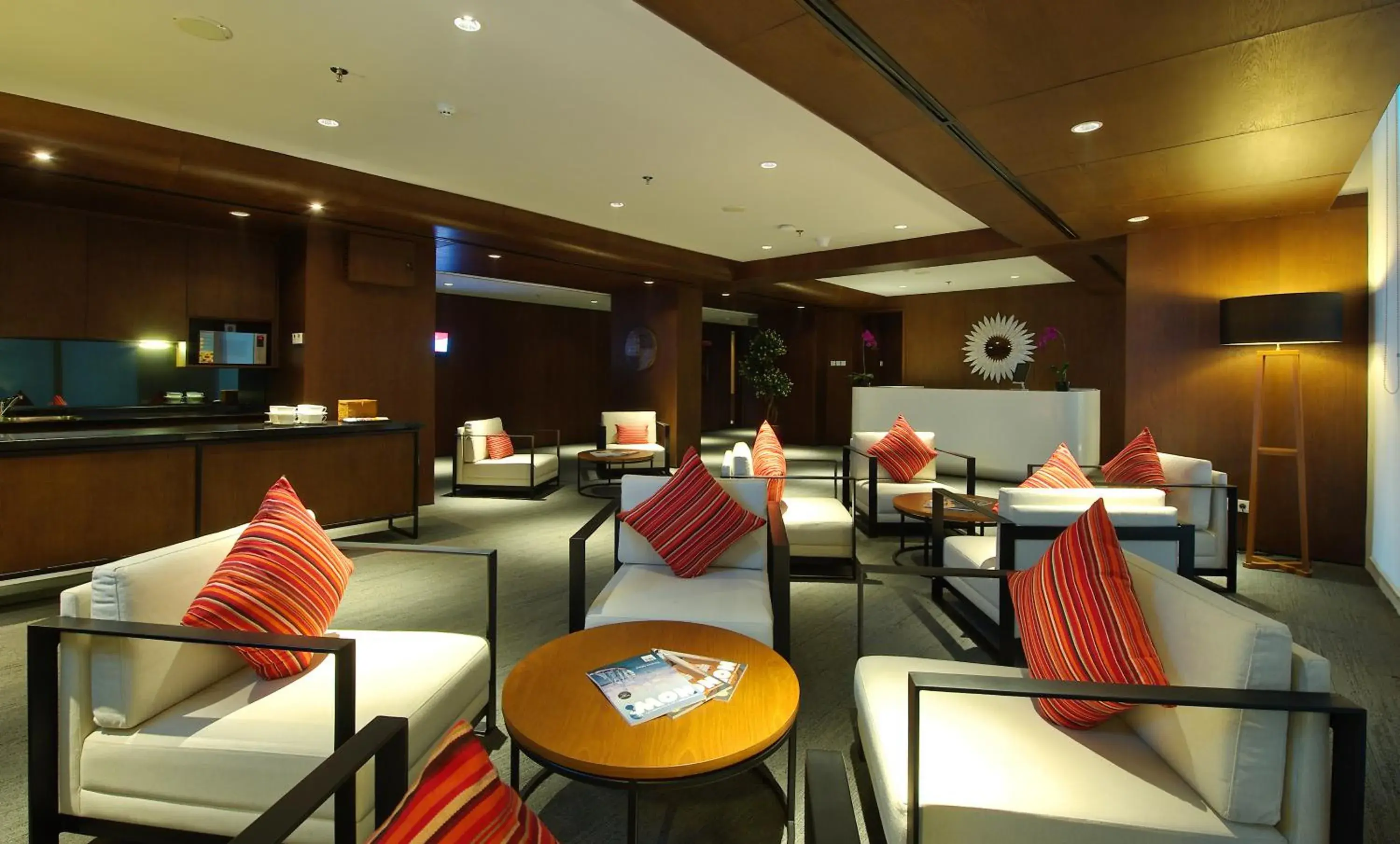 Lounge or bar, Restaurant/Places to Eat in Ra Premiere Simatupang Jakarta
