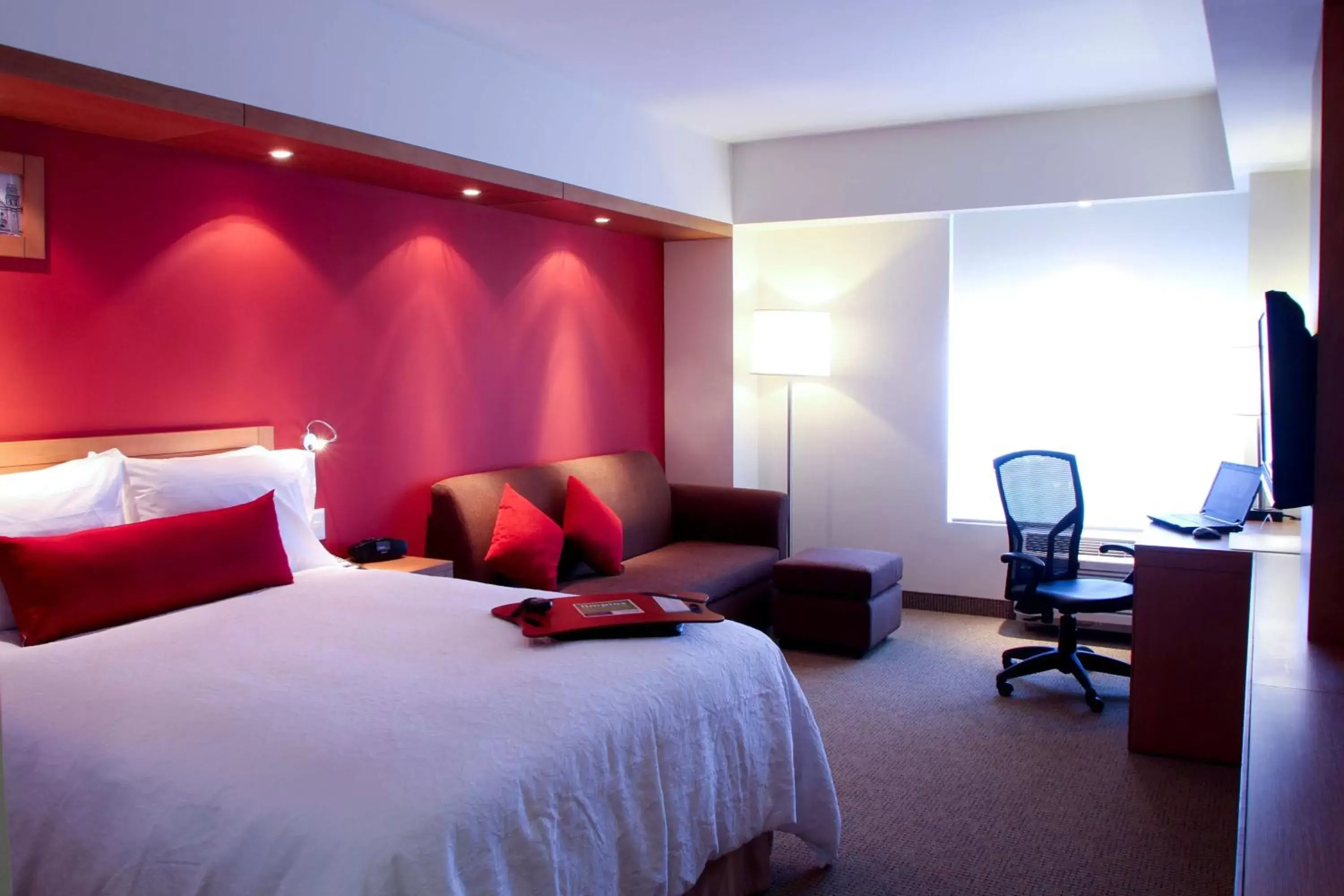 Bed in Hampton by Hilton Guadalajara Expo