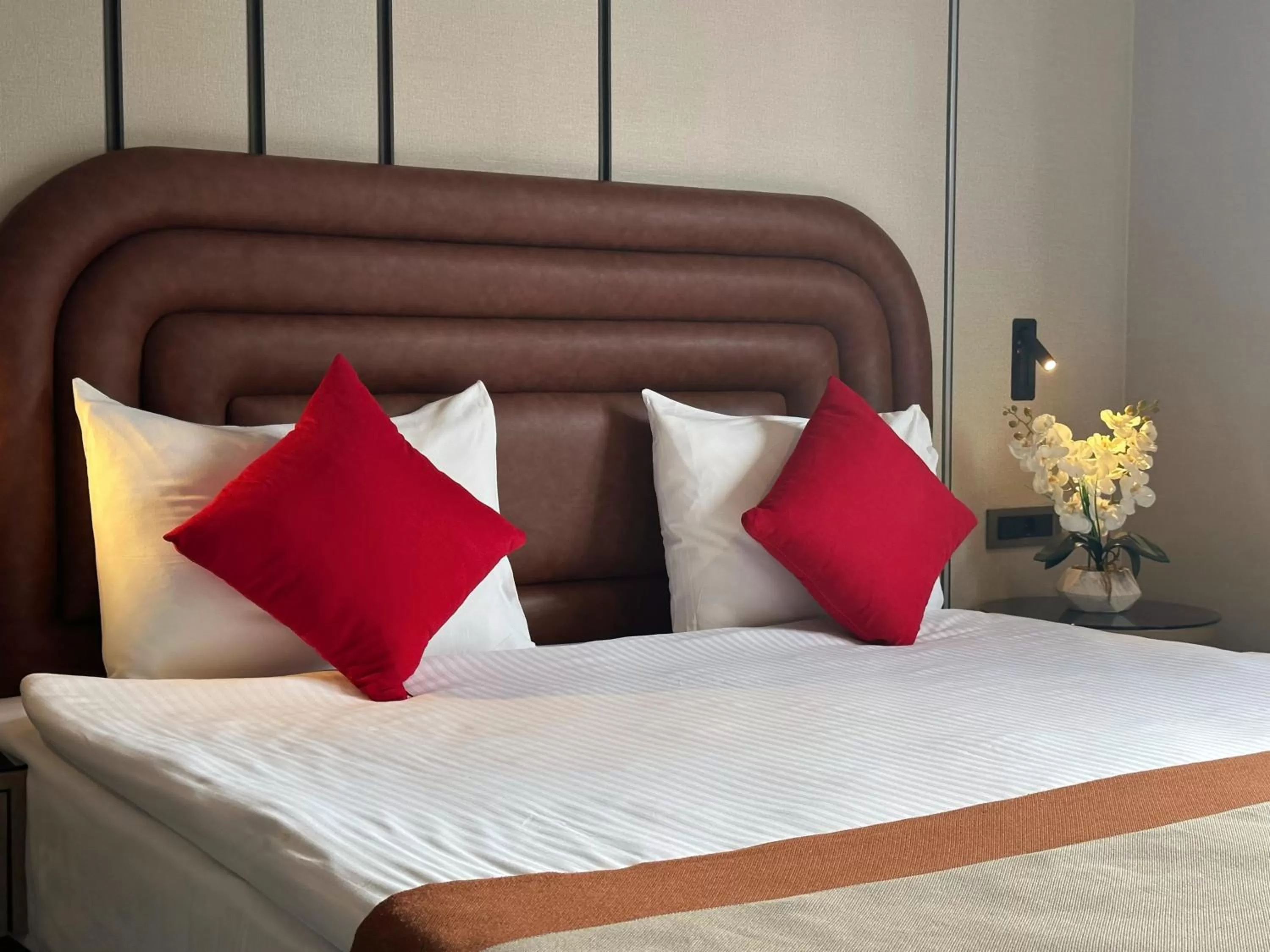 Bed in Edition Old City Hotel