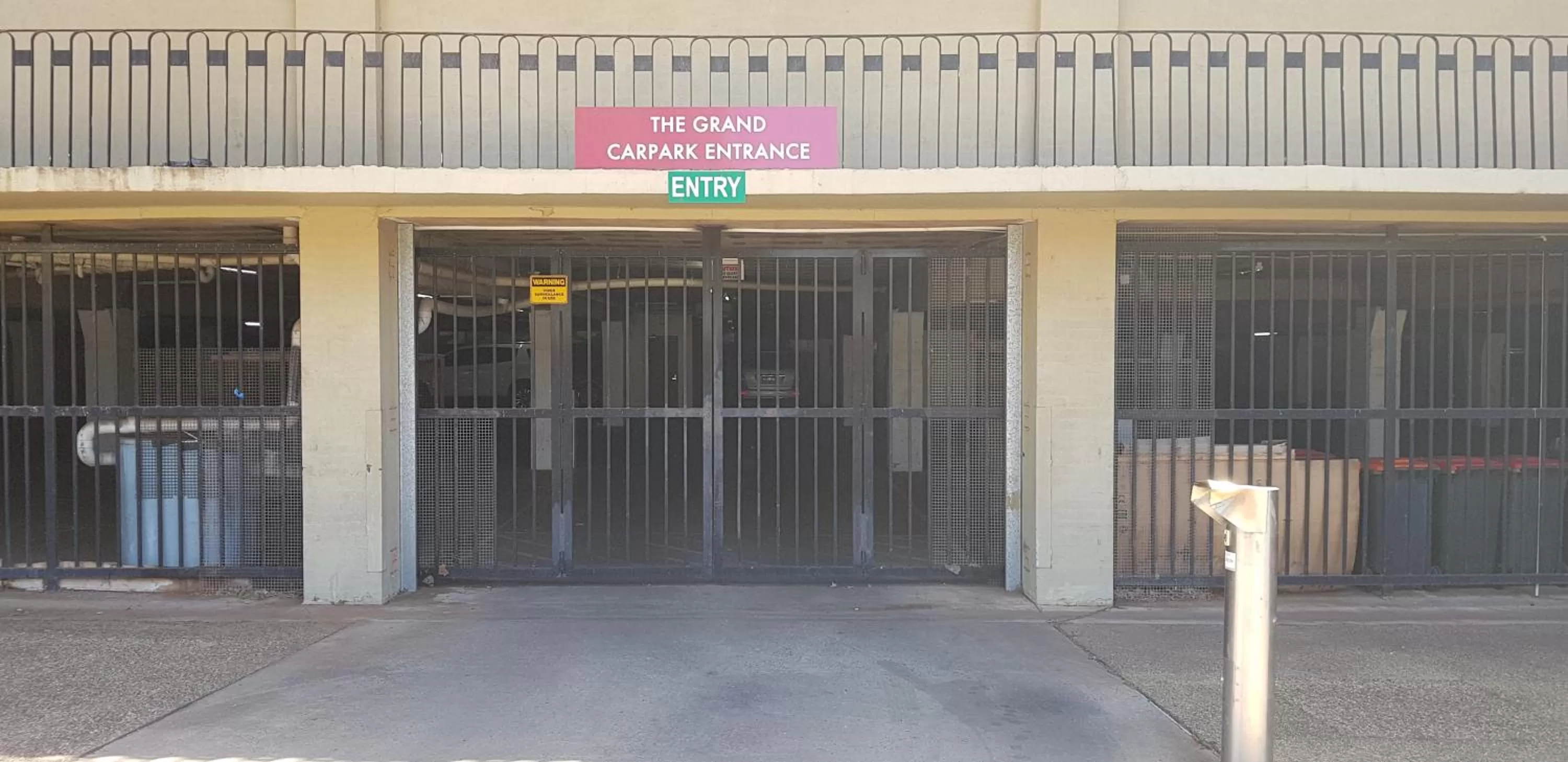 Facade/entrance in The Grand Motel