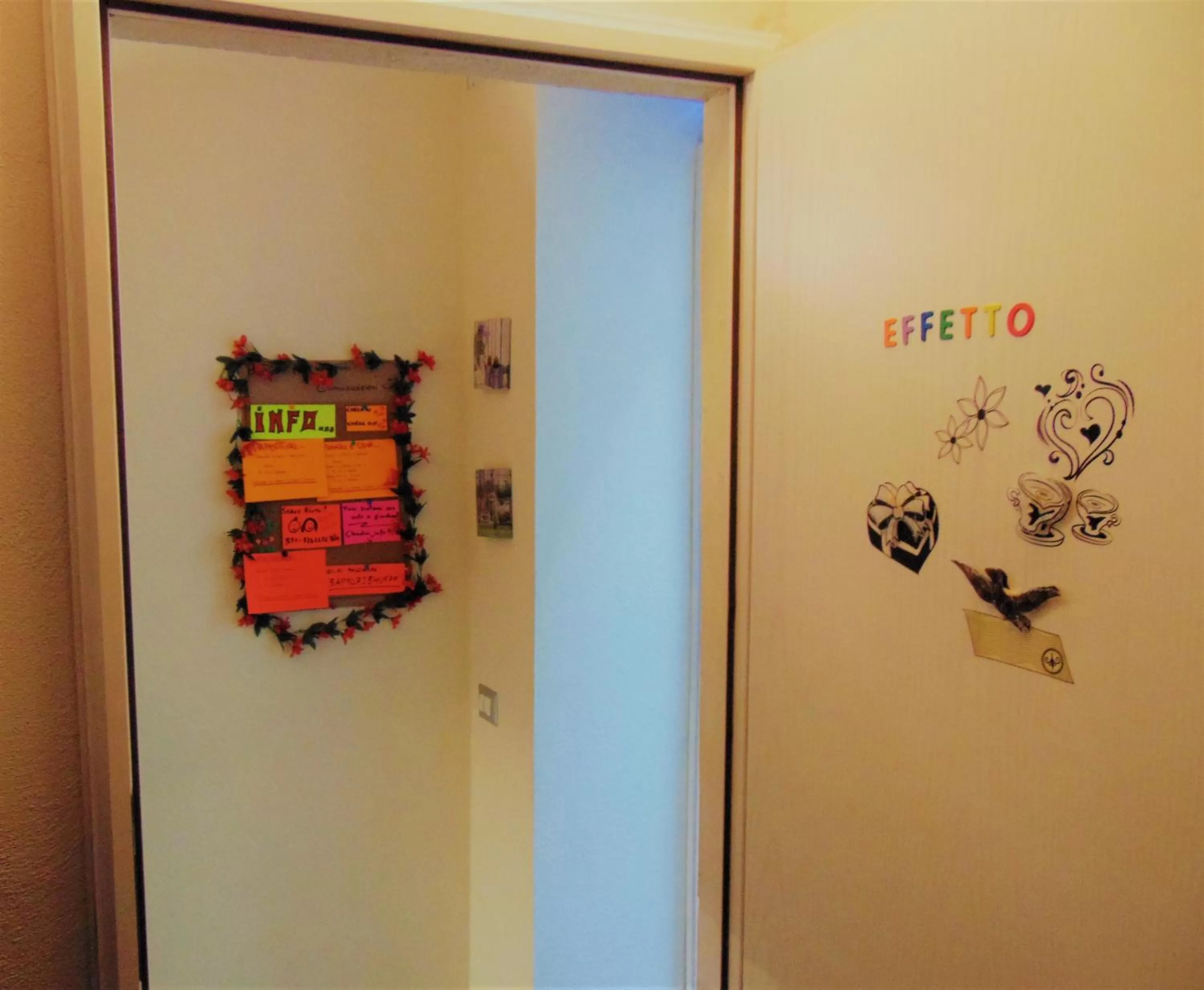 Logo/Certificate/Sign/Award in B&B Un posto nel mondo