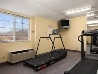 Fitness centre/facilities, Fitness Center/Facilities in Days Inn & Suites by Wyndham Lafayette IN